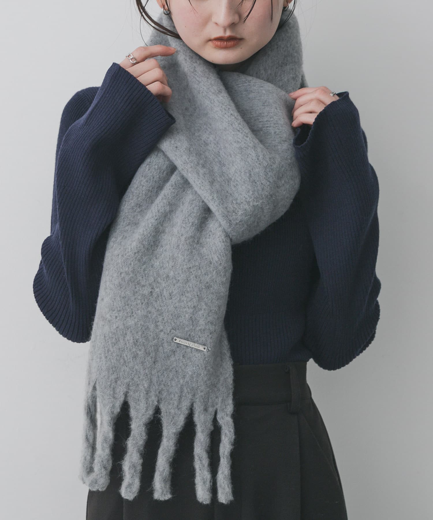 GRAY
