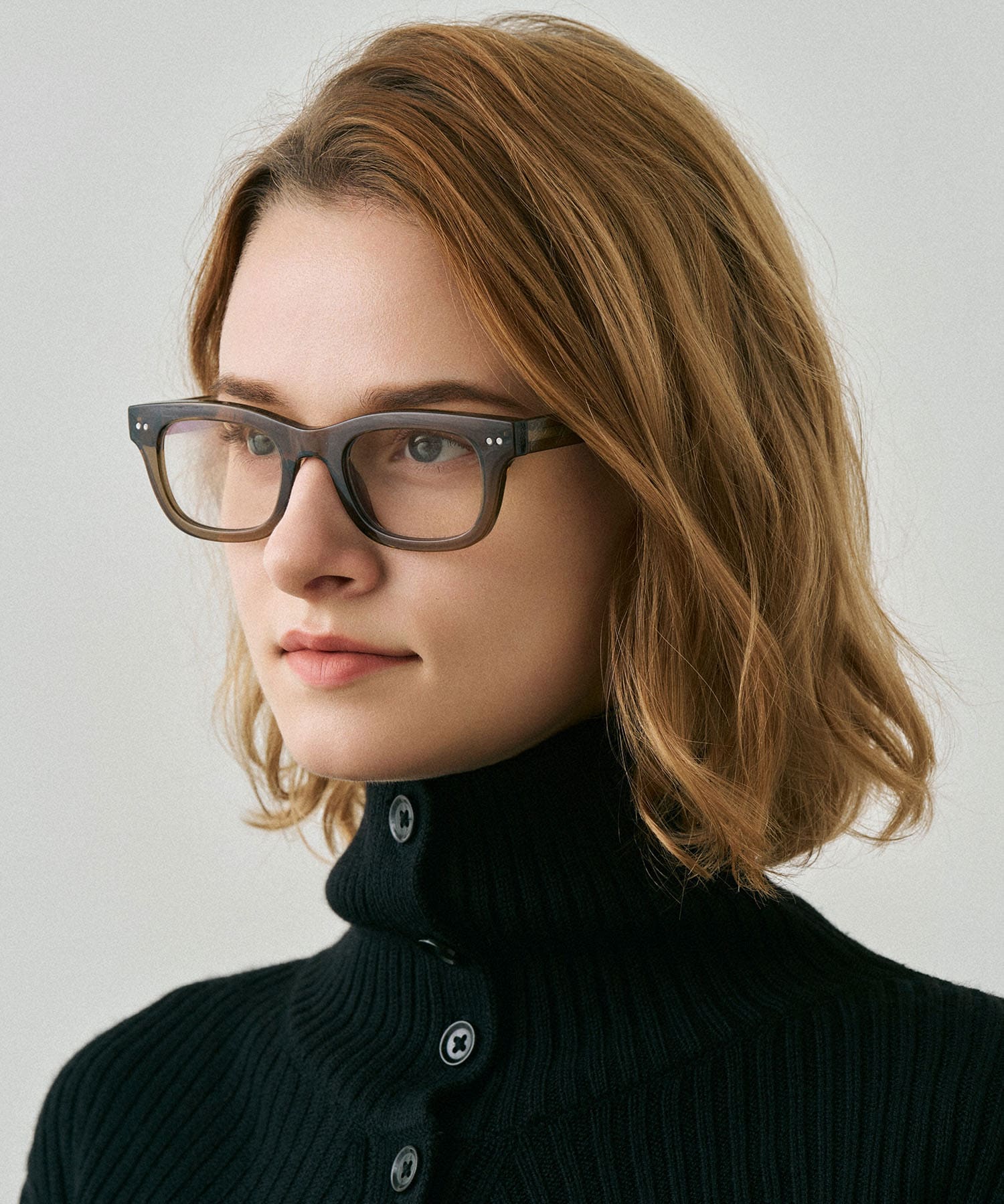 NUEF　nuef0136 KHAKI One