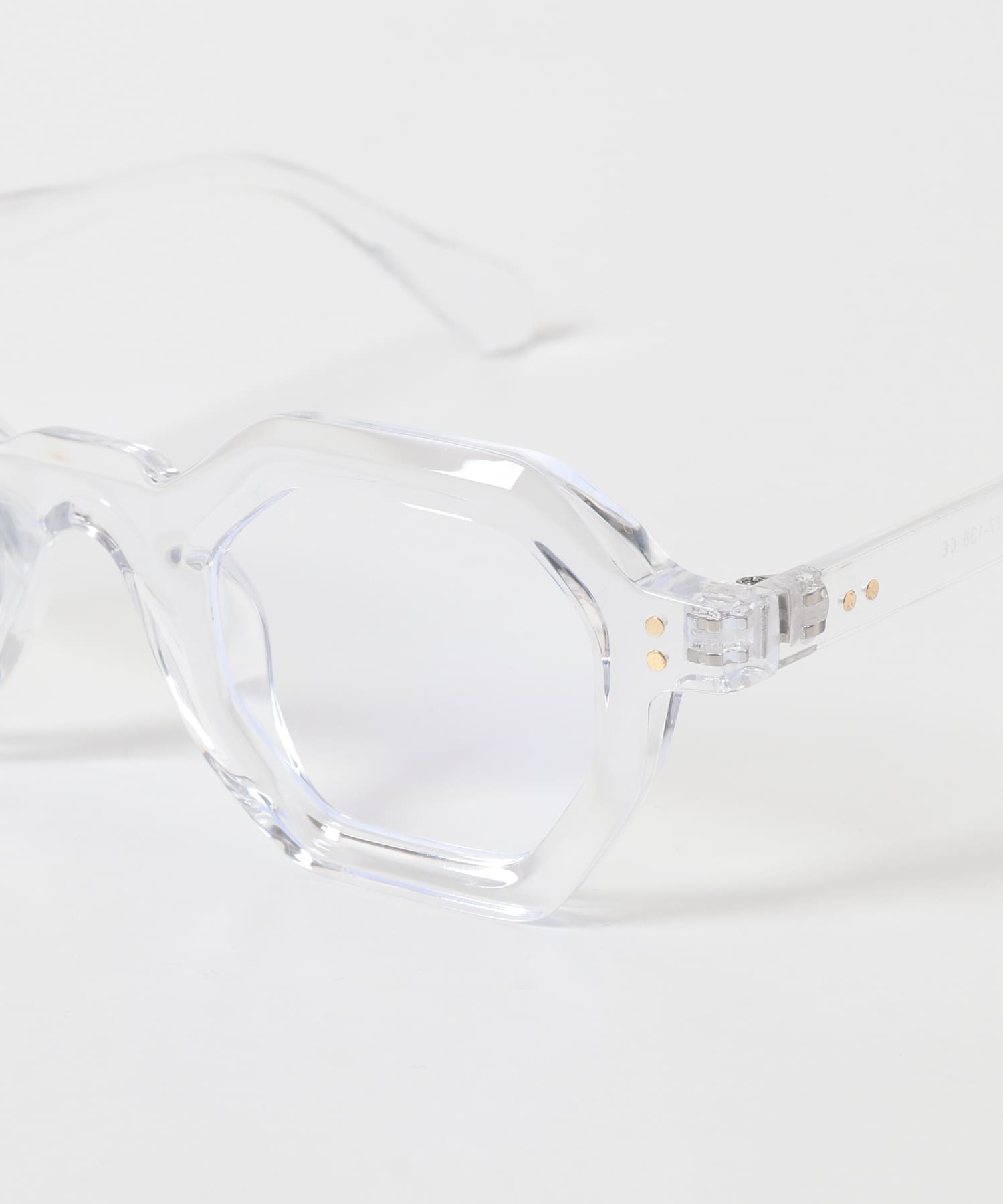 NUEF　nuef0132 CLEAR One