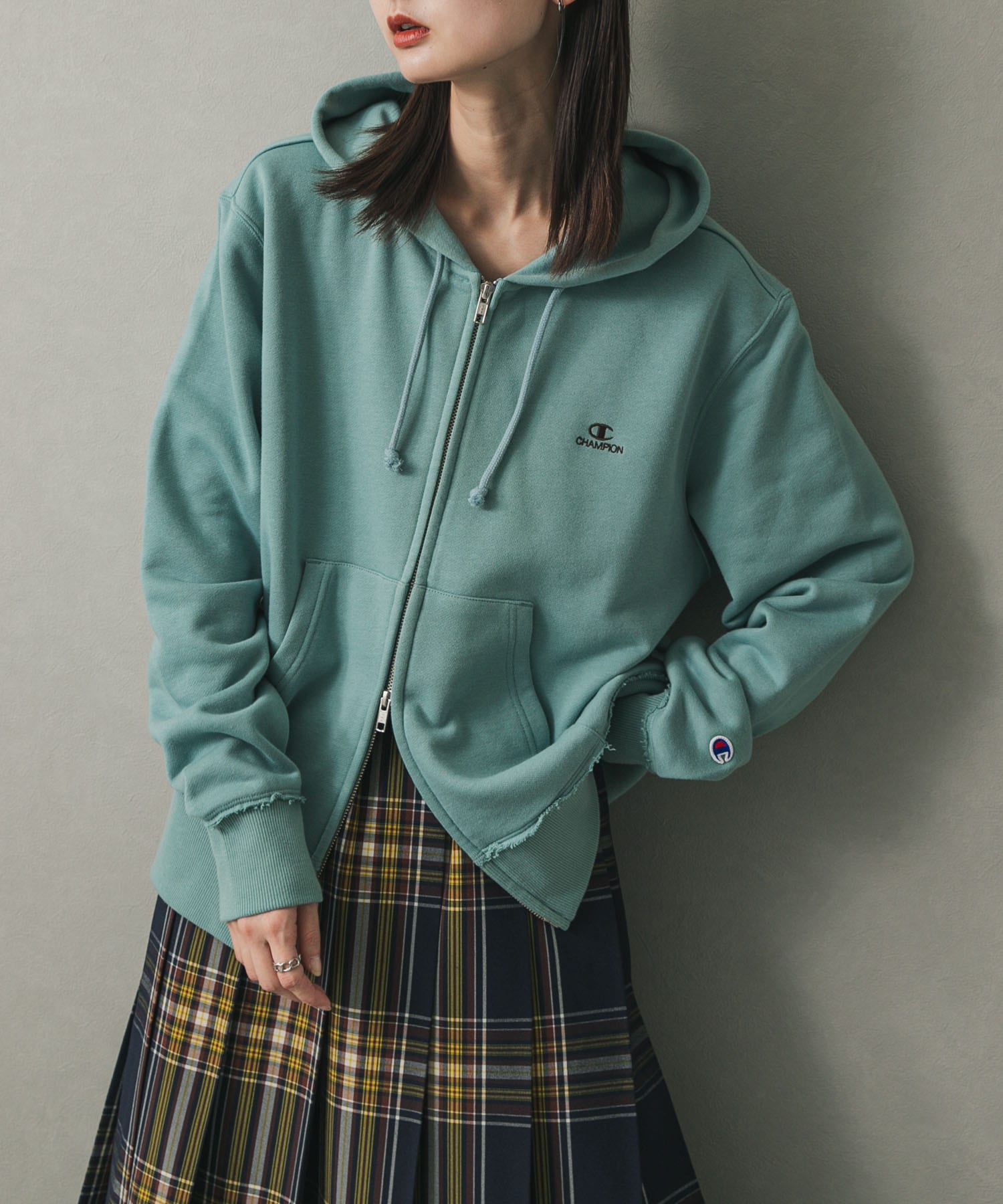 別注』Champion×SENSE OF PLACE ジップパーカー(one OATMEAL