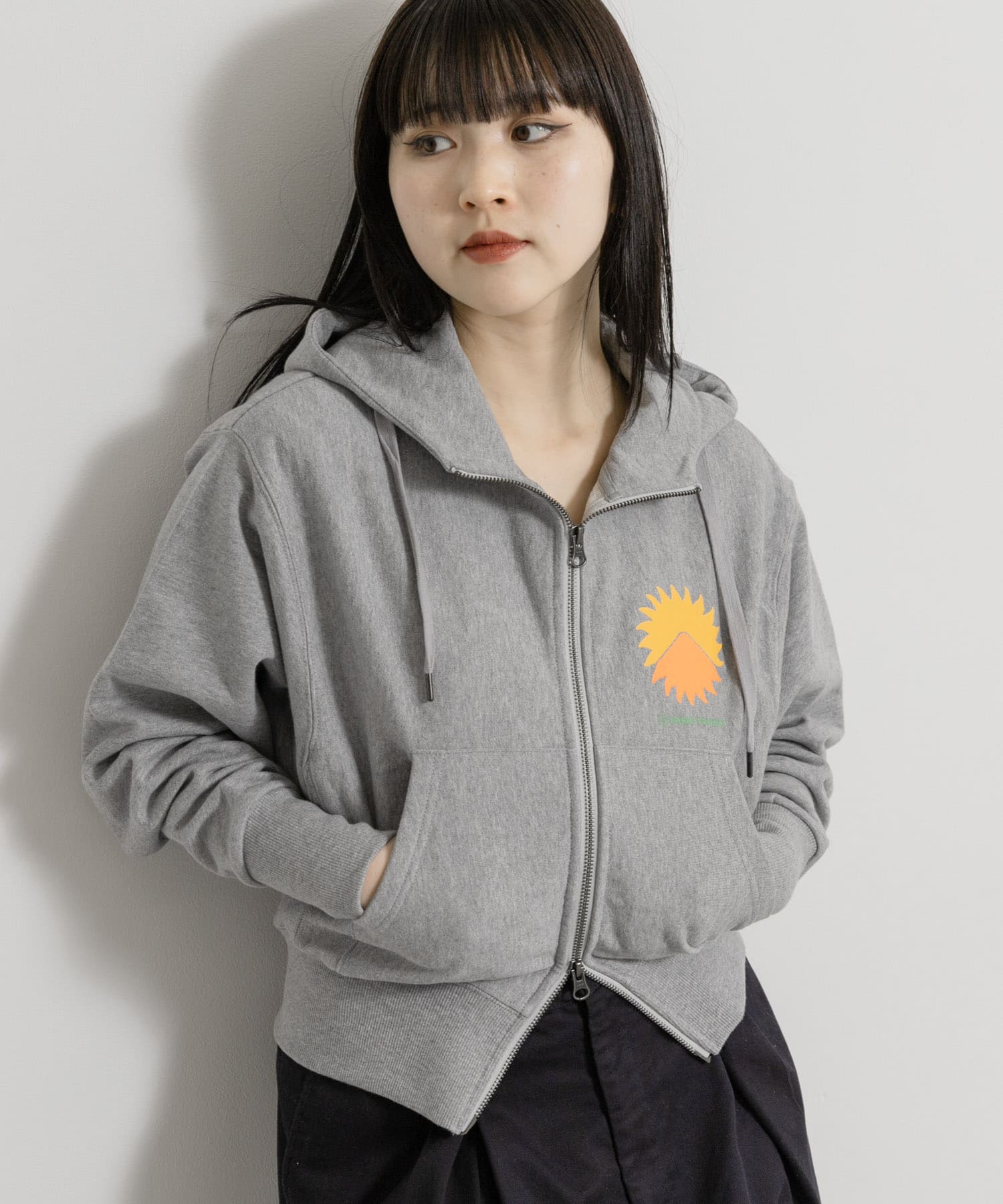 GRAY
