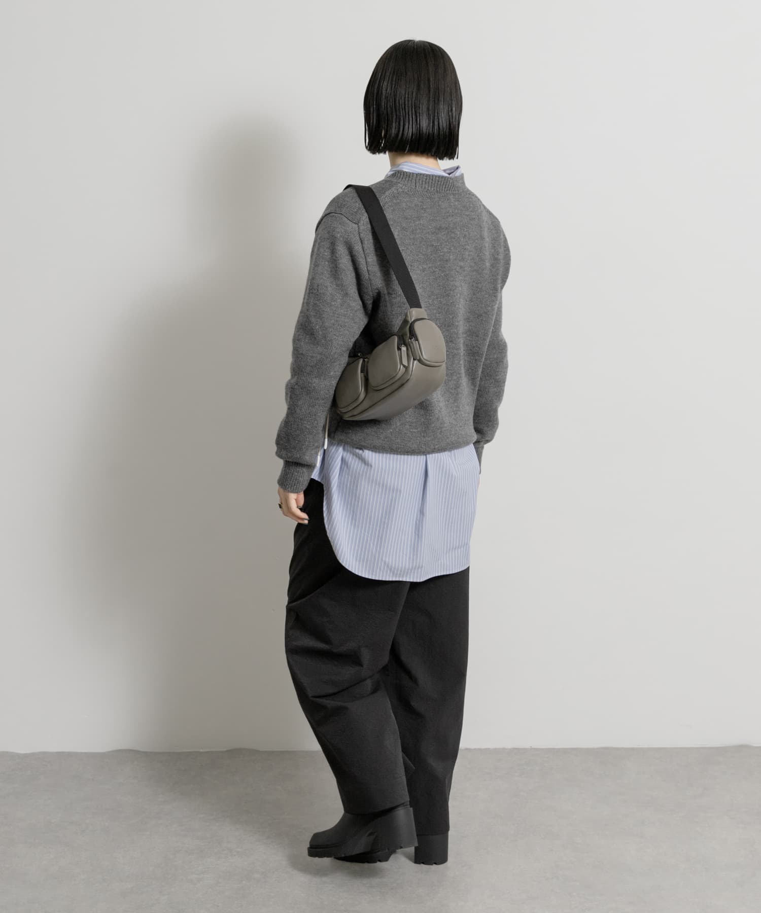 身長 : 164cm サイズ : 1