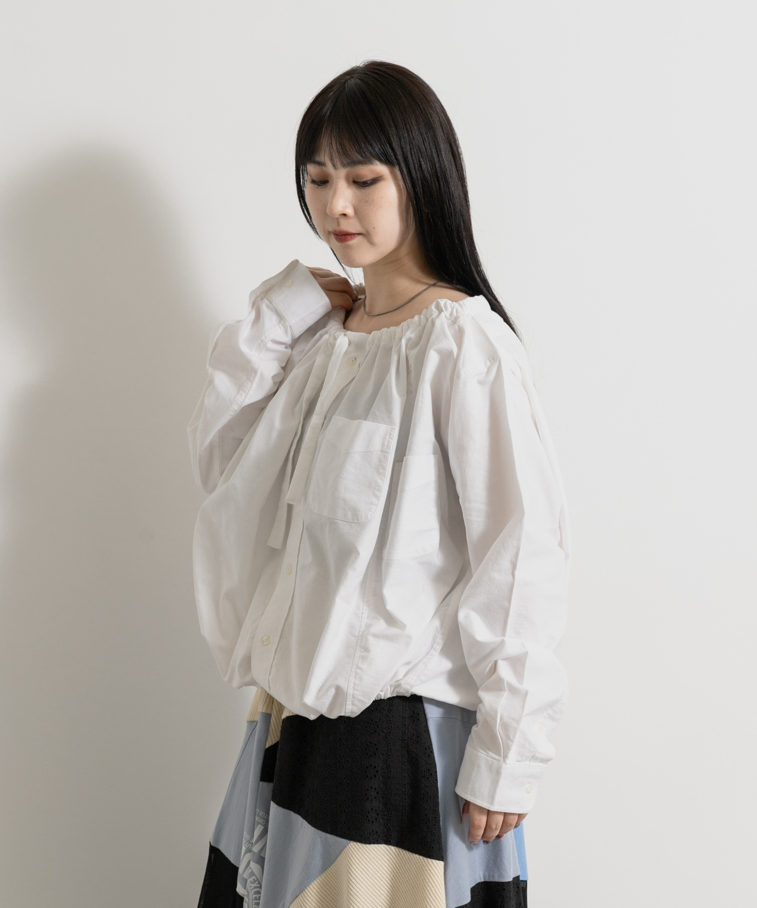 身長 : 156cm サイズ : one