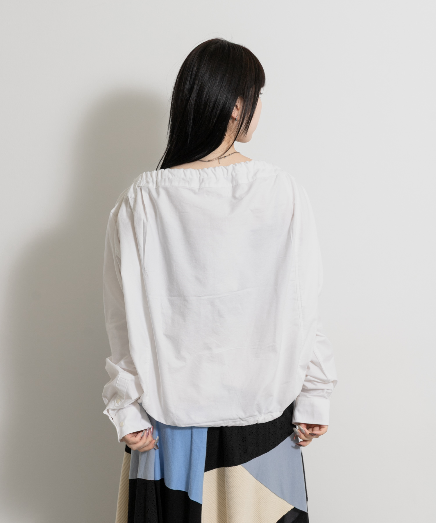 身長 : 156cm サイズ : one