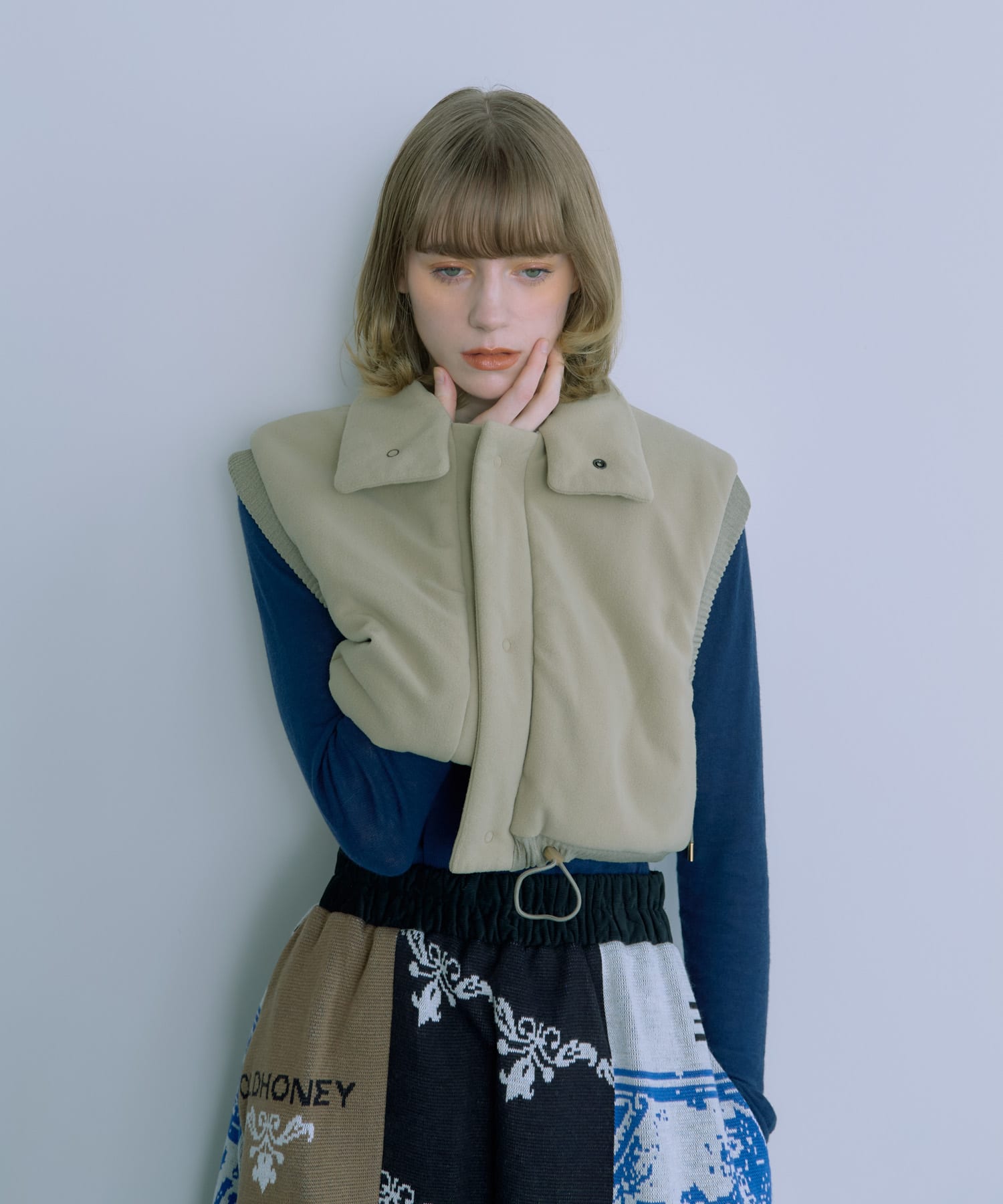 BEIGE