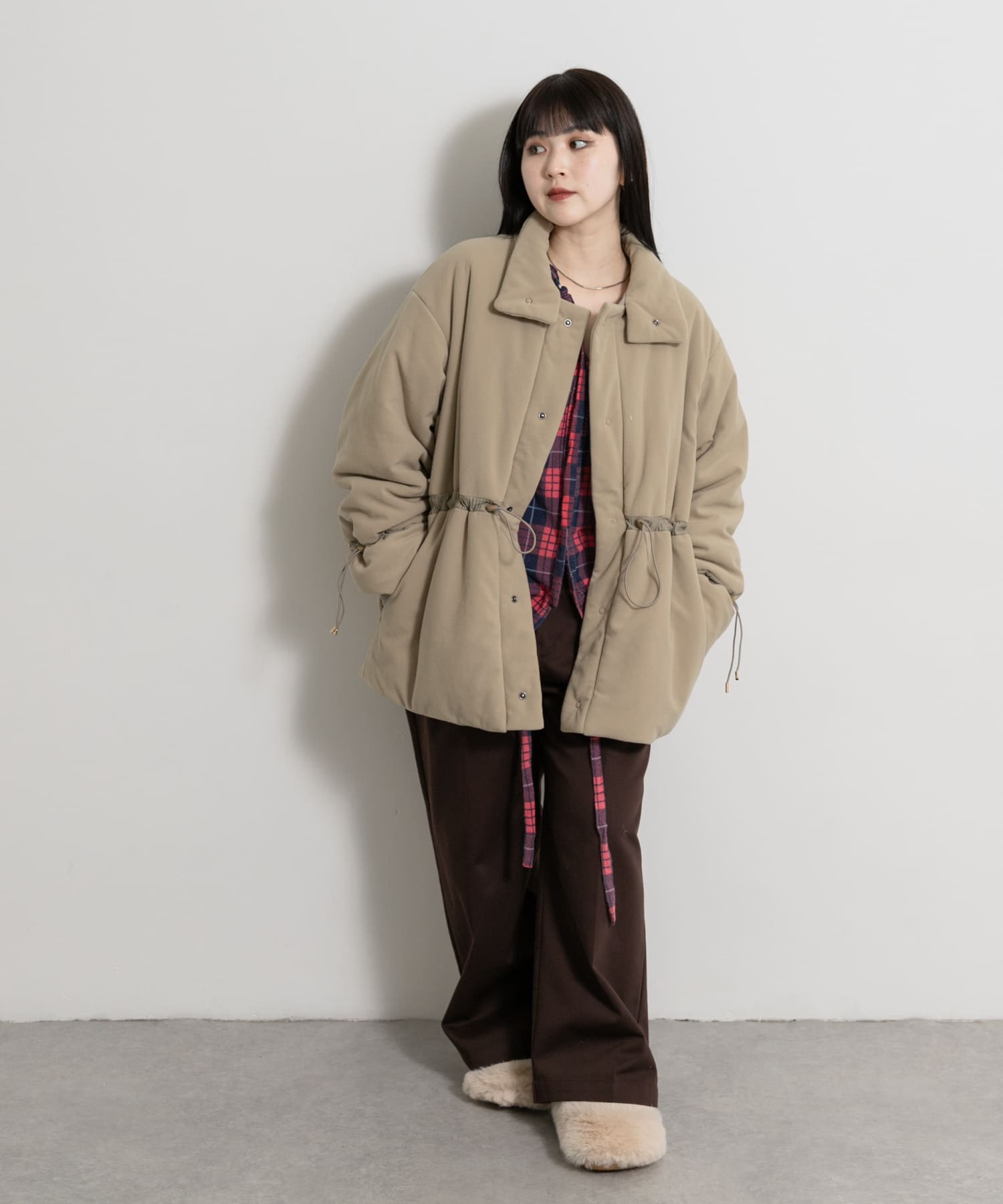 BEIGE