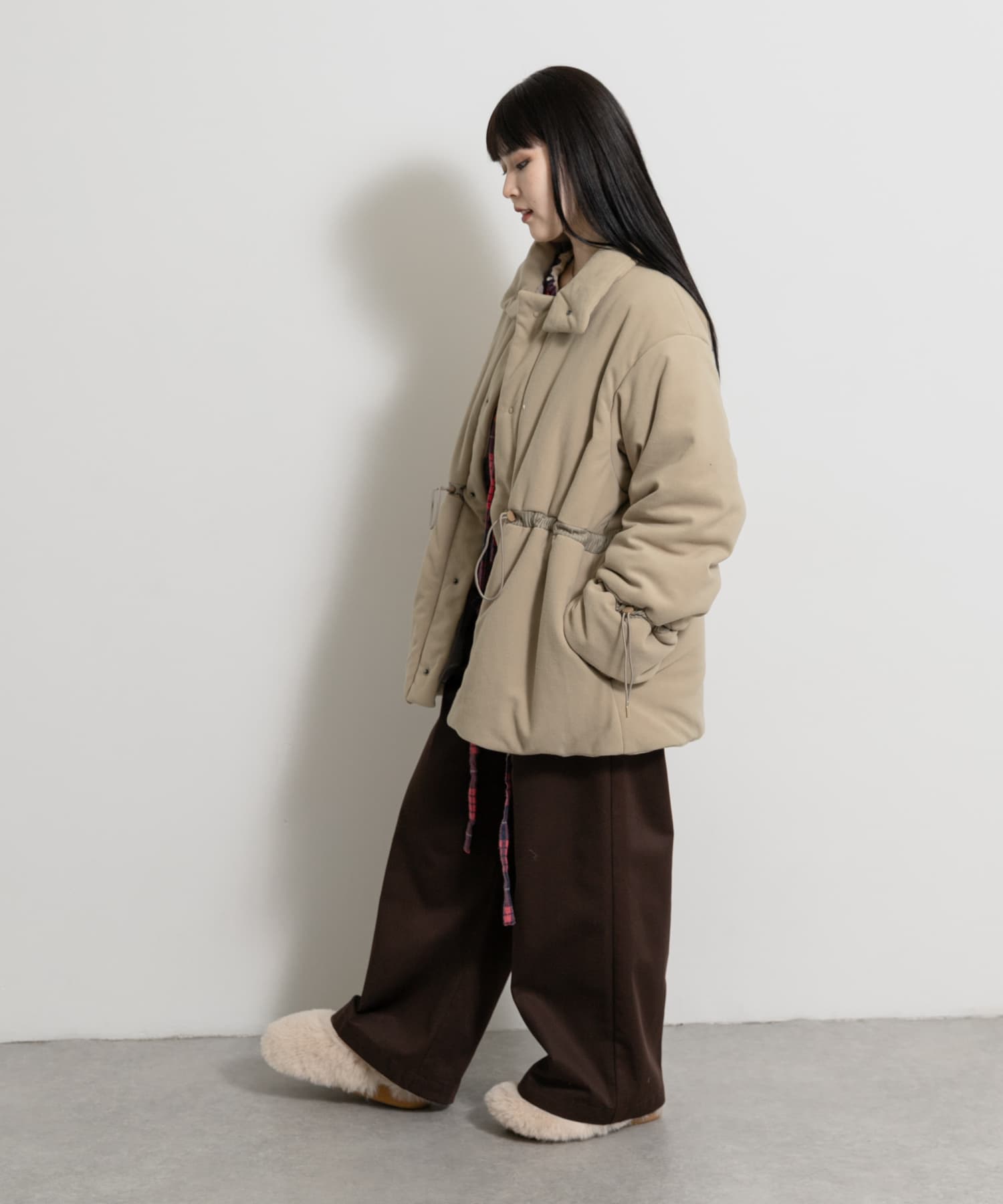 BEIGE
