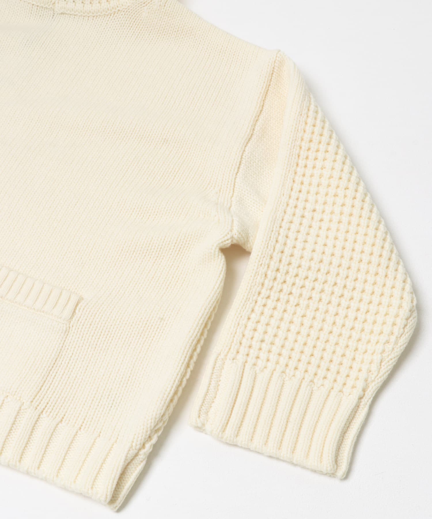 F/CE.　REVERSE PATTERN COLLAR KNIT Ivory S