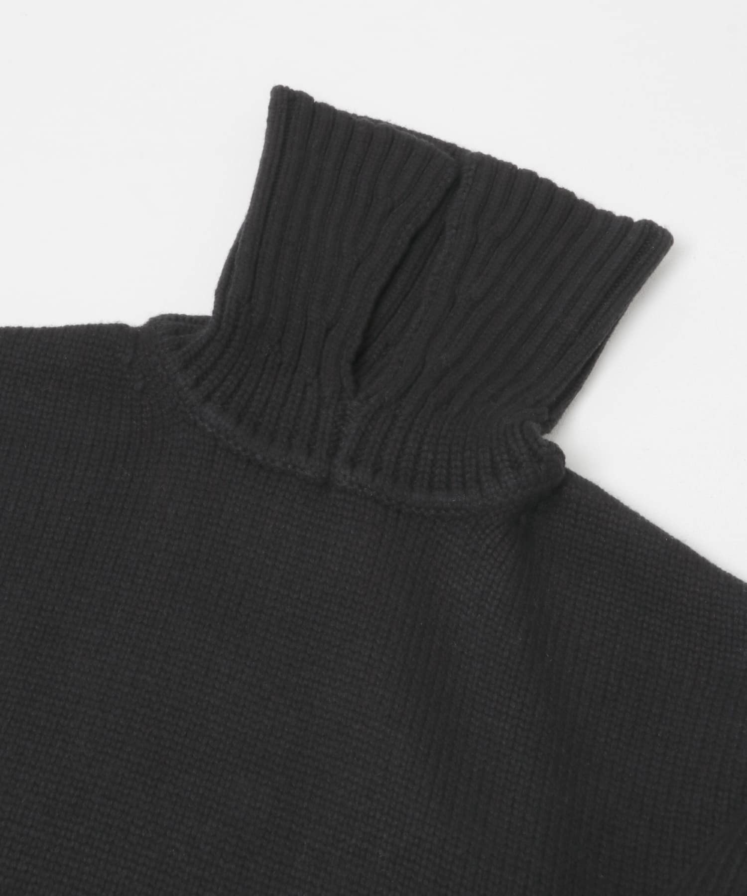 F/CE.　REVERSE PATTERN COLLAR KNIT Black S