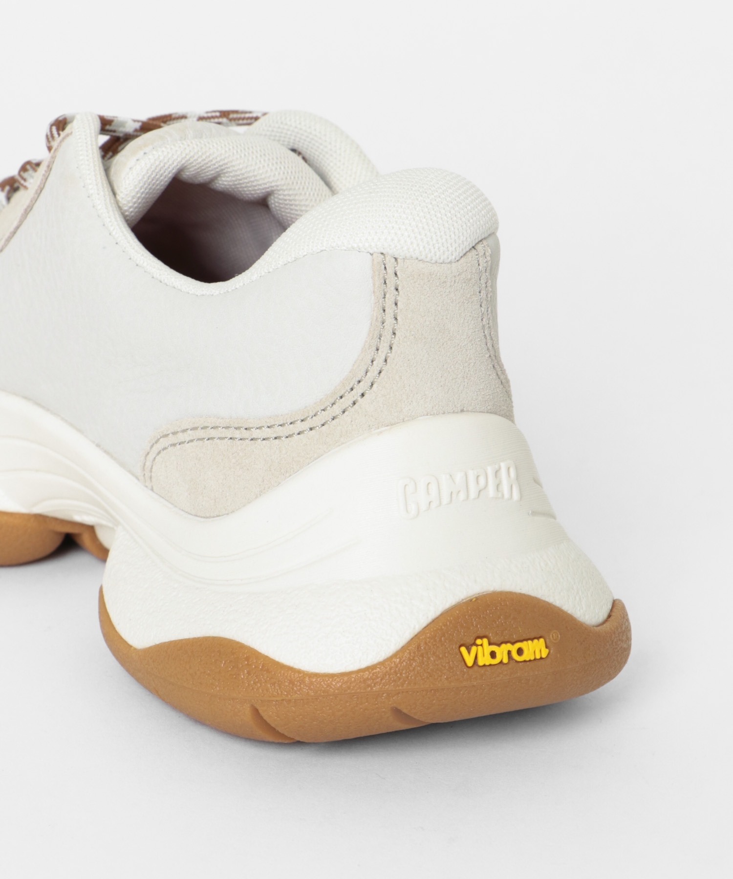 002WHT