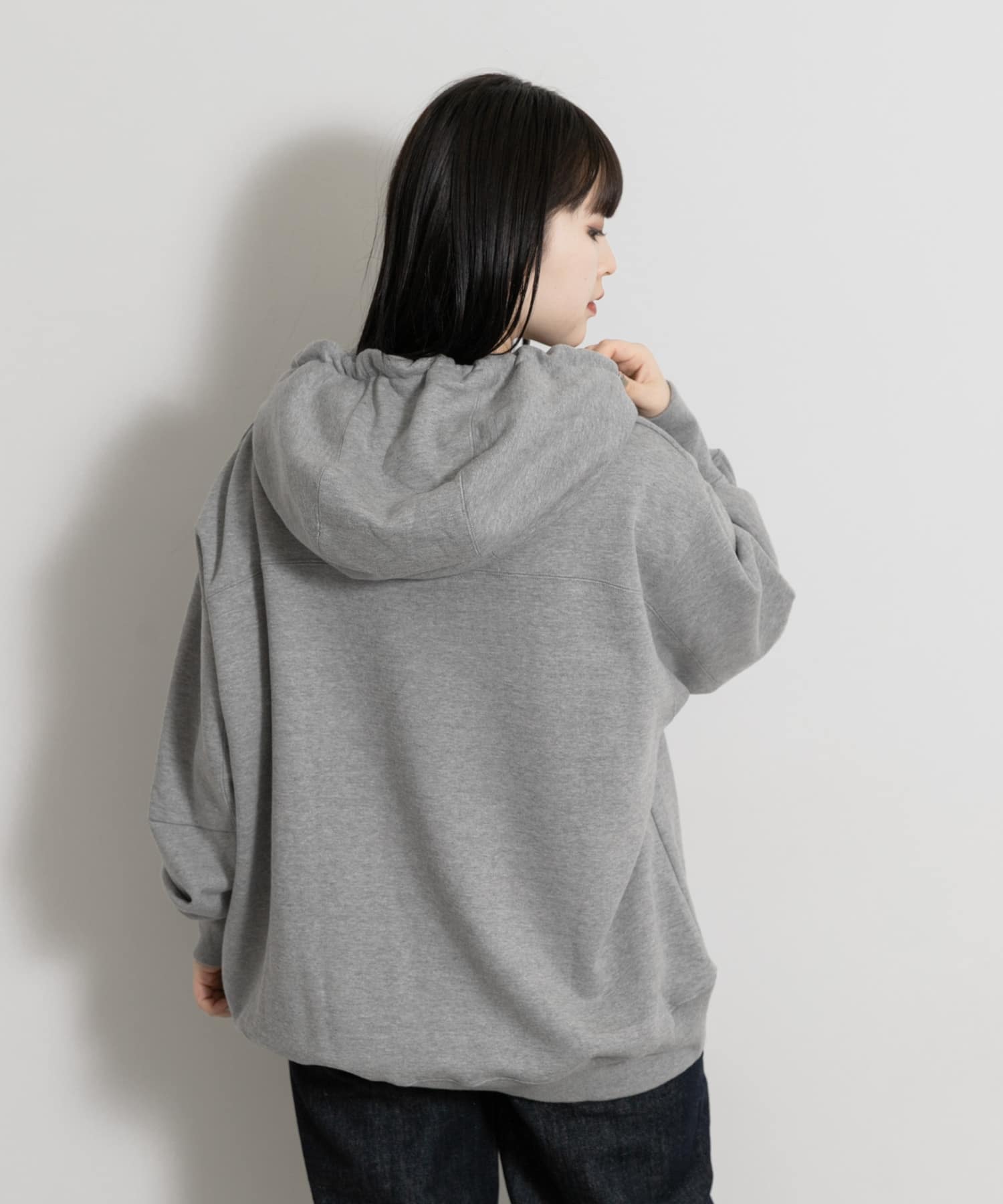 身長 : 156cm サイズ : L