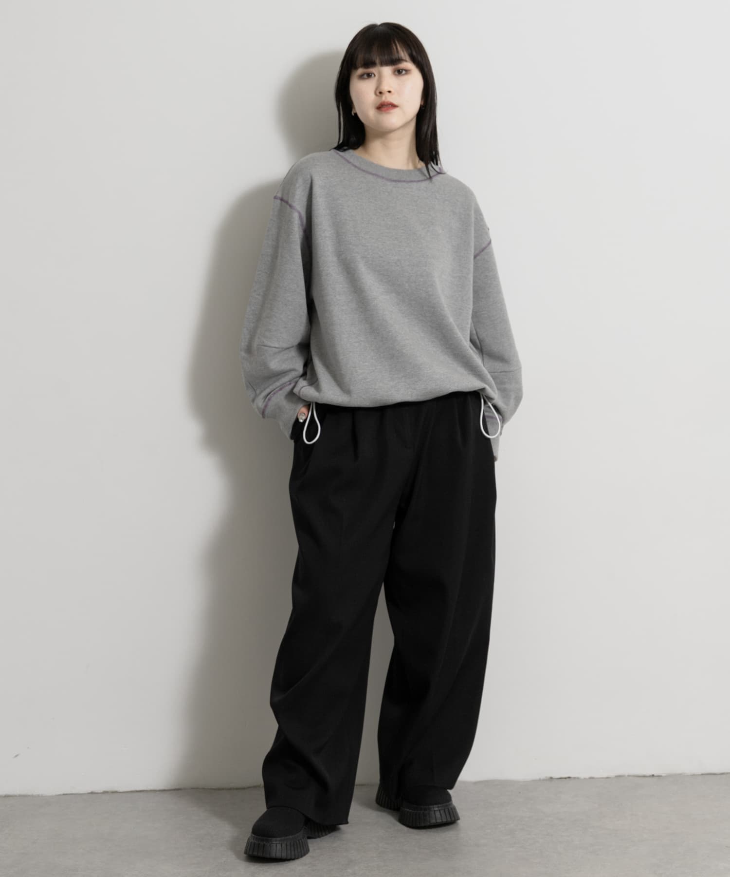 GRAY