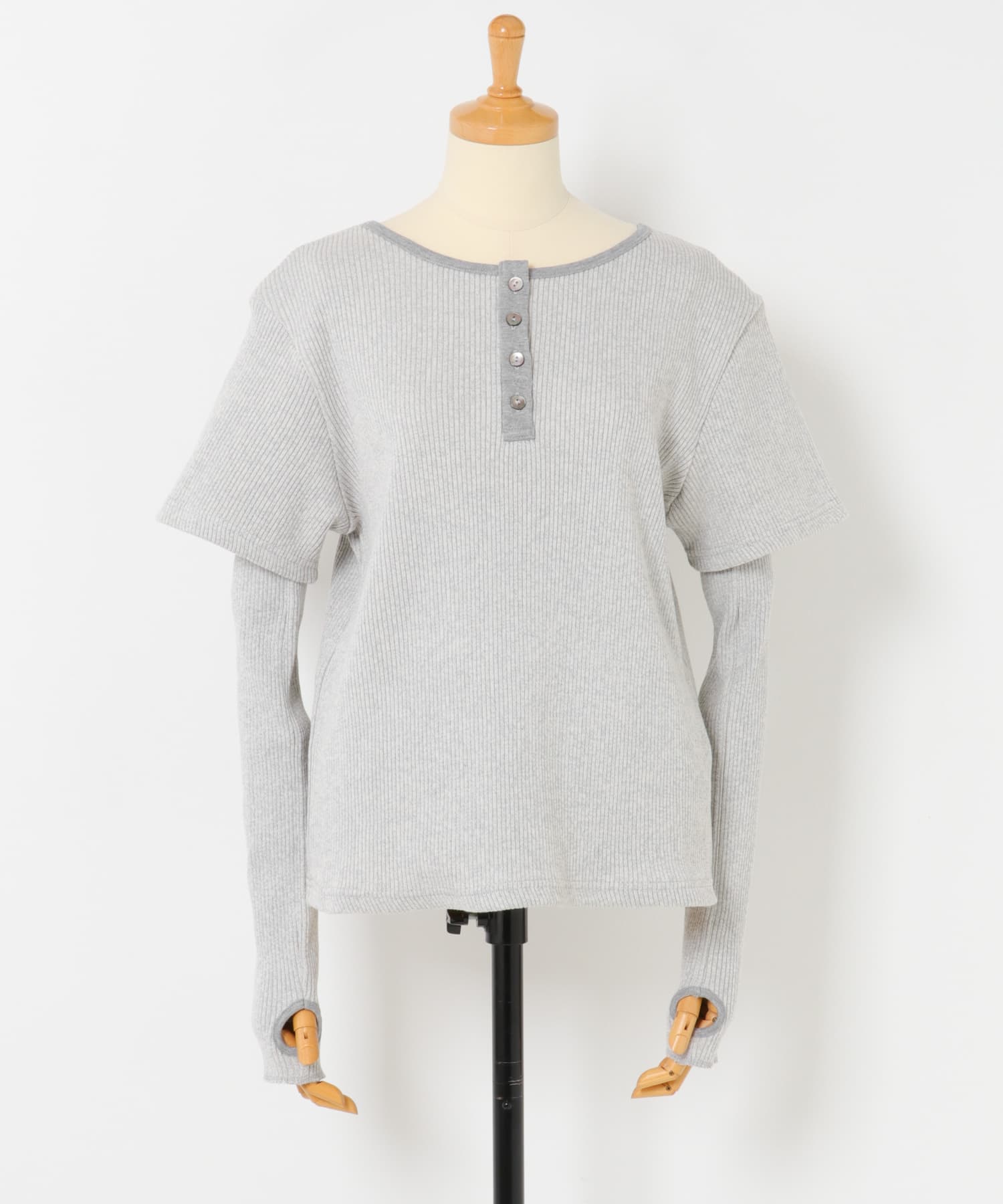 GRAY