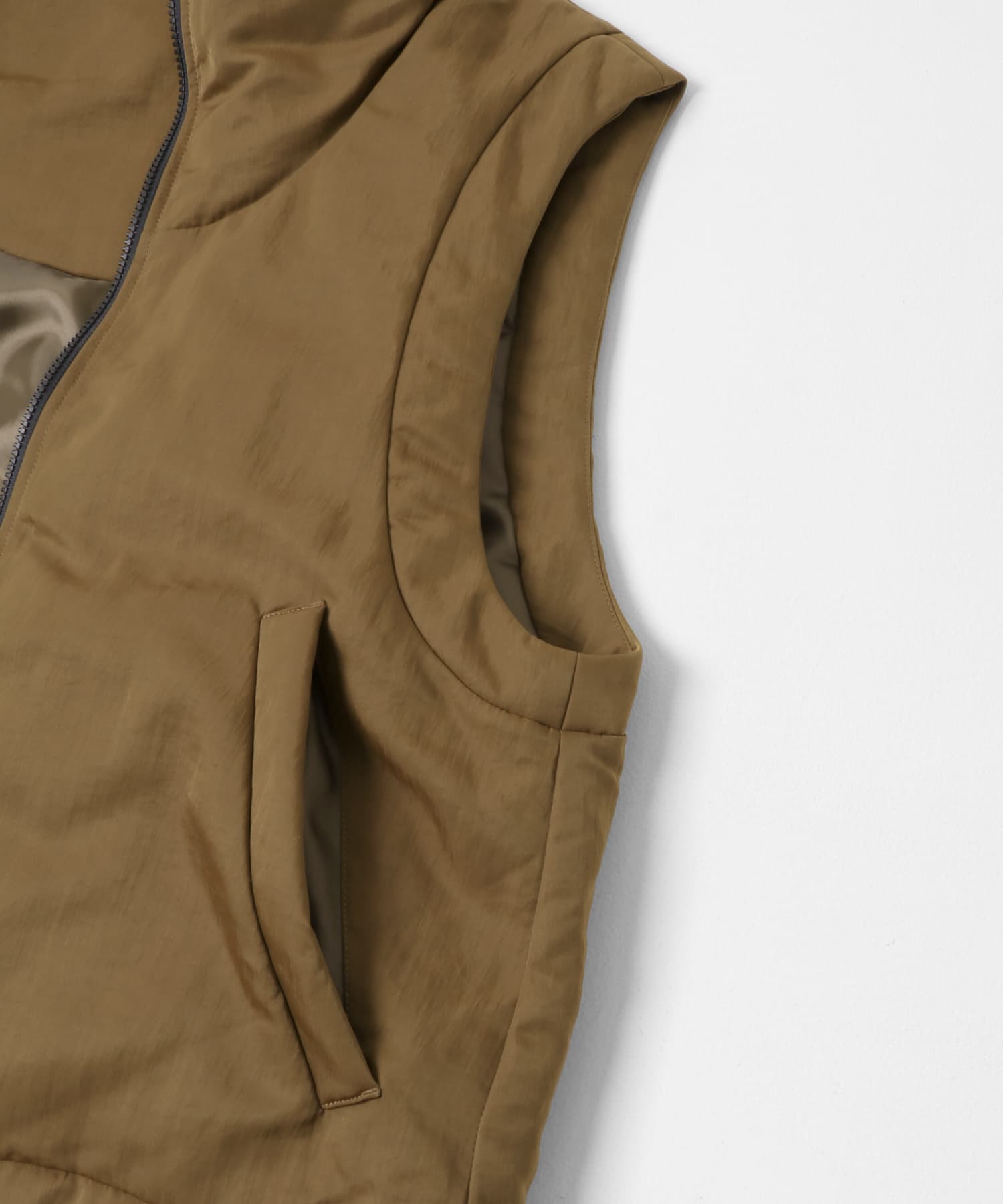 cwtch　HIGHNECK VEST COYOTE FREE