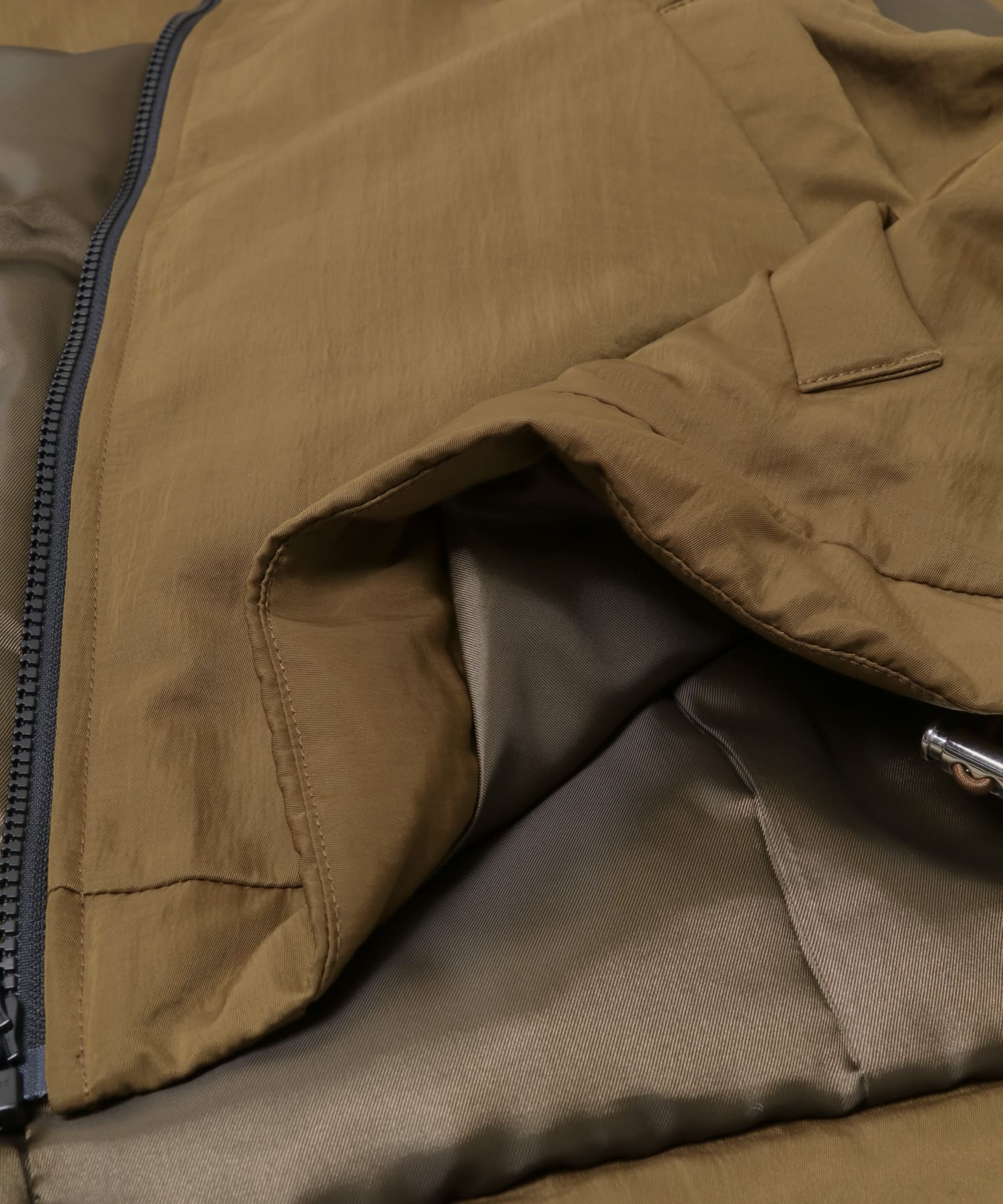 cwtch　HIGHNECK VEST COYOTE FREE