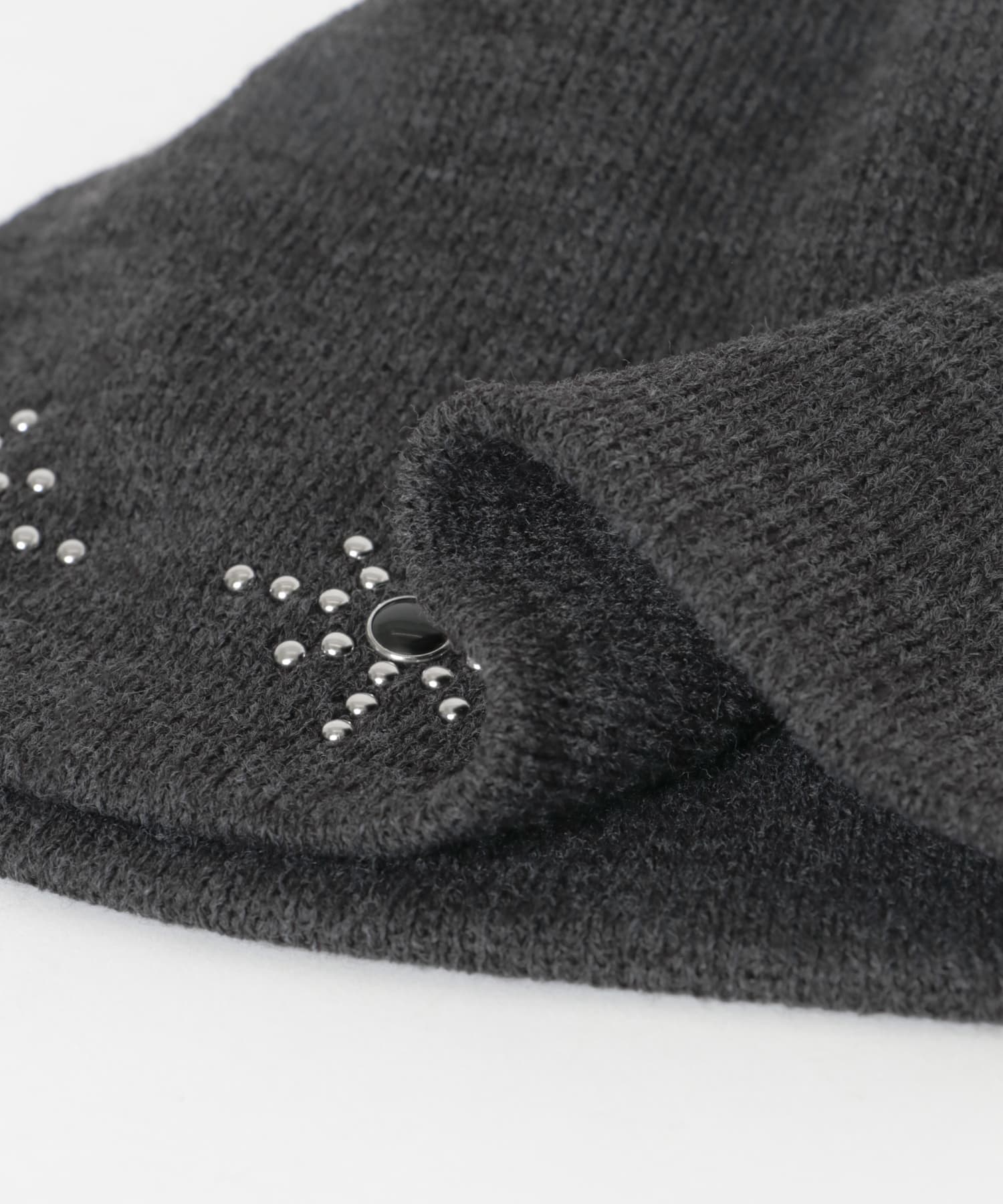 neith.tokyo　Metal Studs Beanie Gray Free