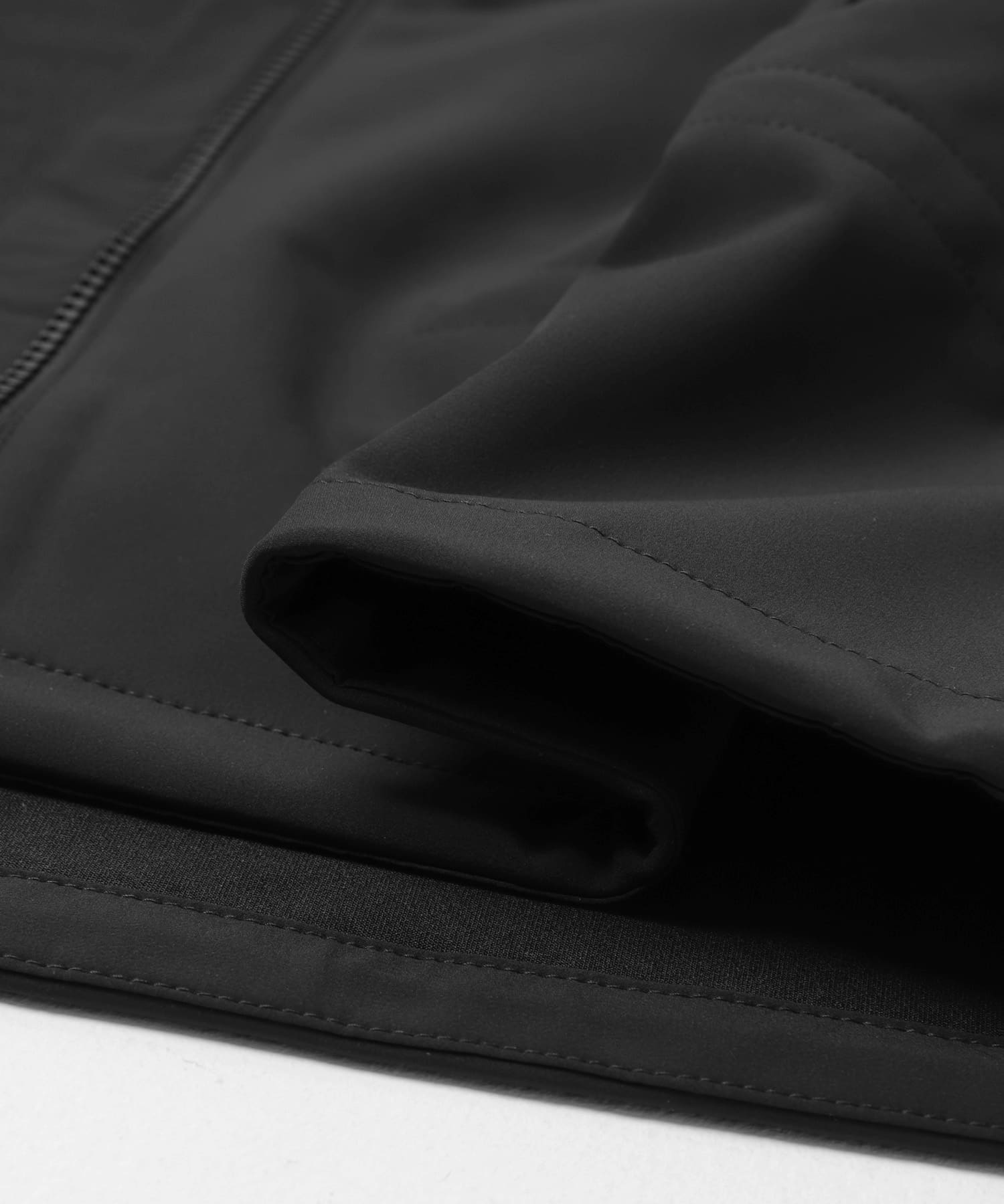 AIGLE　ソフトシェル 3レイヤージャケット NOIR 38