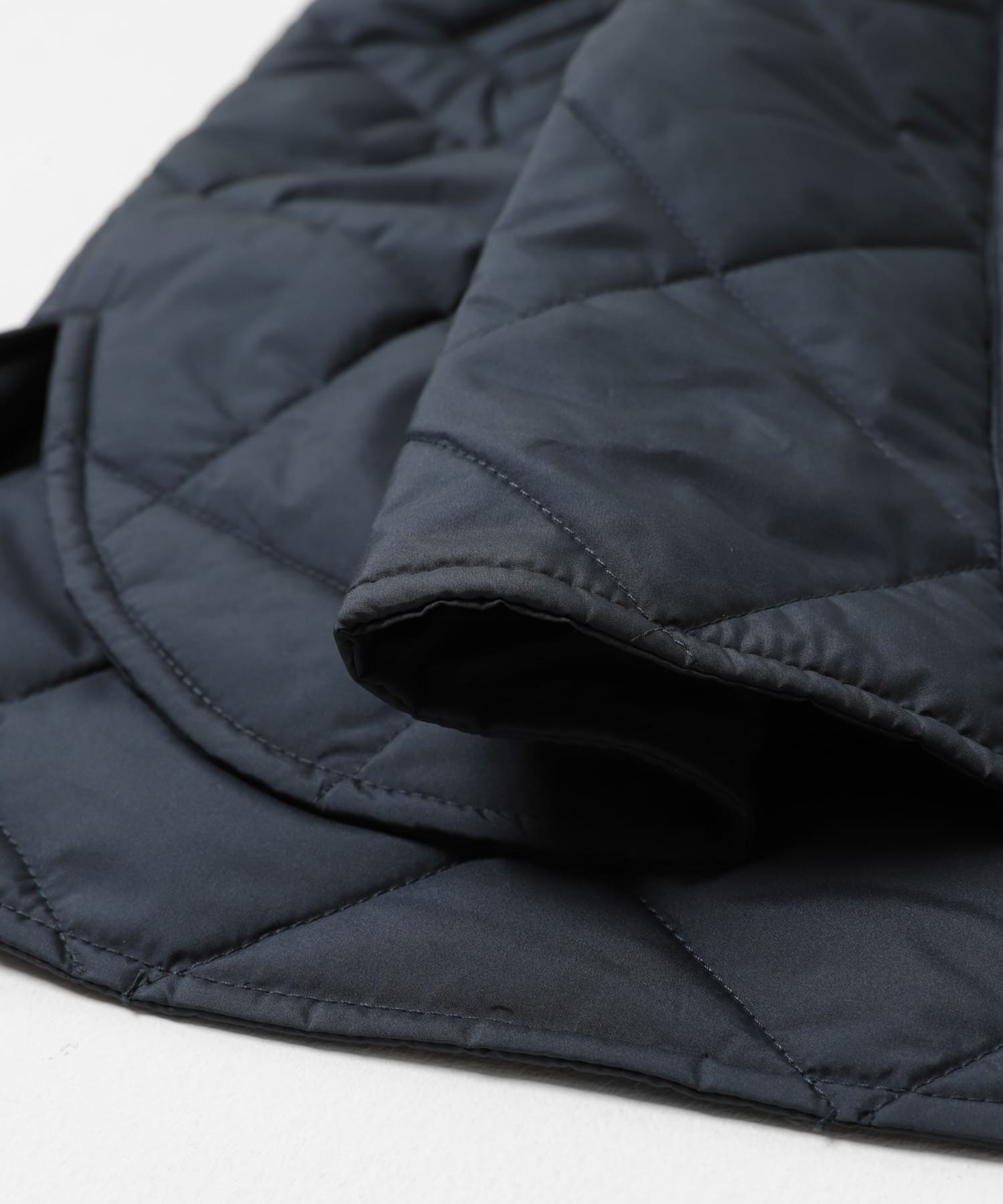 AIGLE　撥水 インサレーション ダイヤモンドキルティングミドルベスト EMPIRE 38