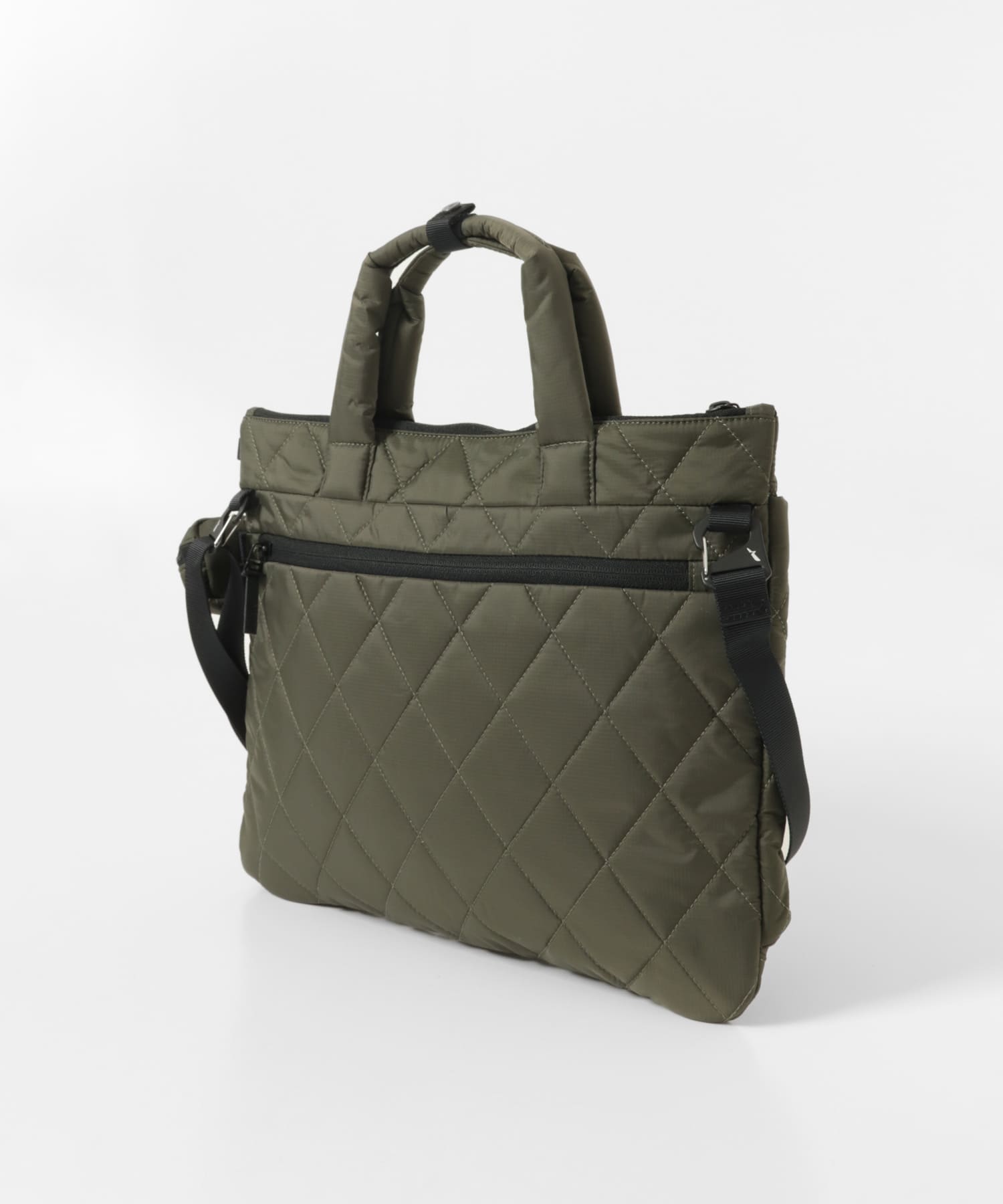AIGLE　キルティング 2wayショルダーバッグ AVOCAT One