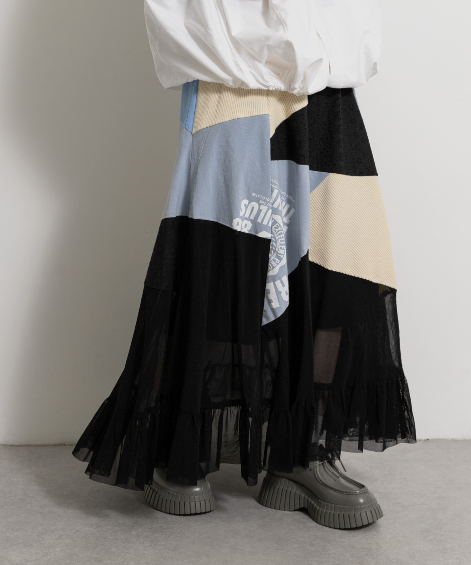 身長 : 156cm サイズ : FREE