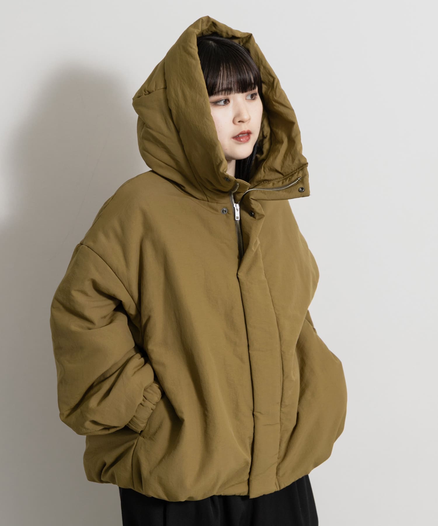 身長 : 156cm サイズ : 38