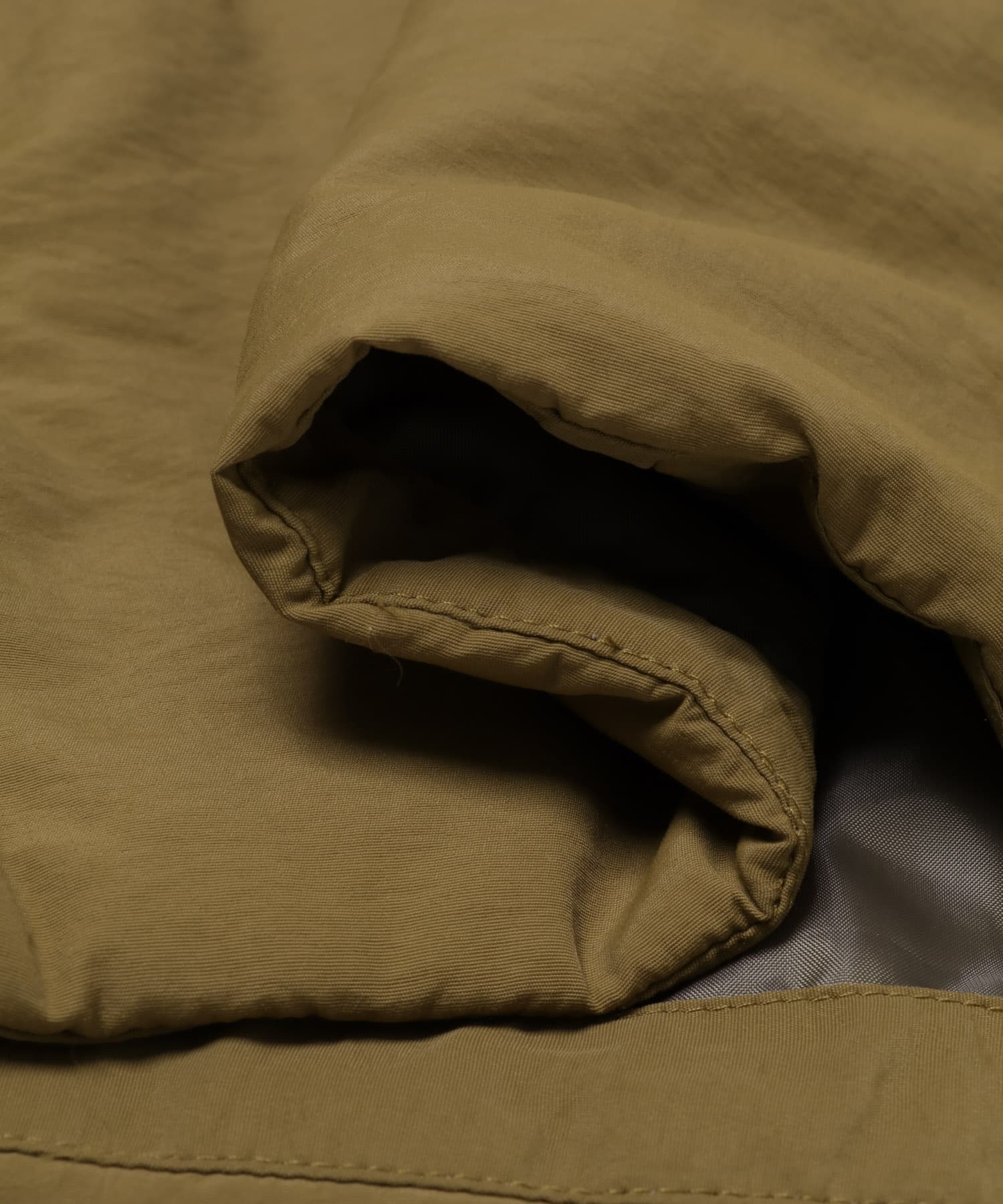 b.khaki
