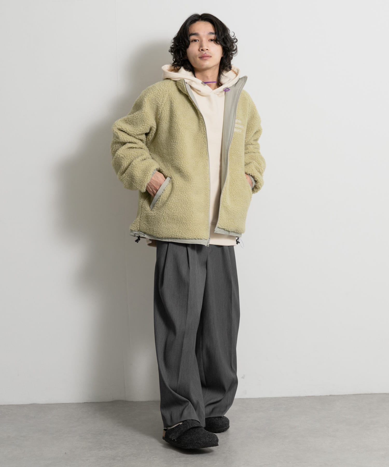 GRAY