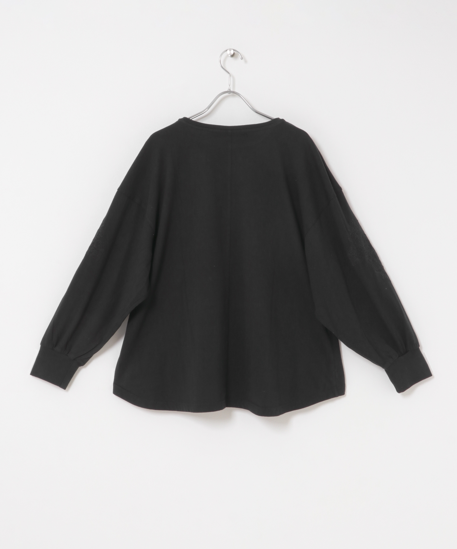 FANAKA 　MBROIDERY L/S P/O BLACK FREE