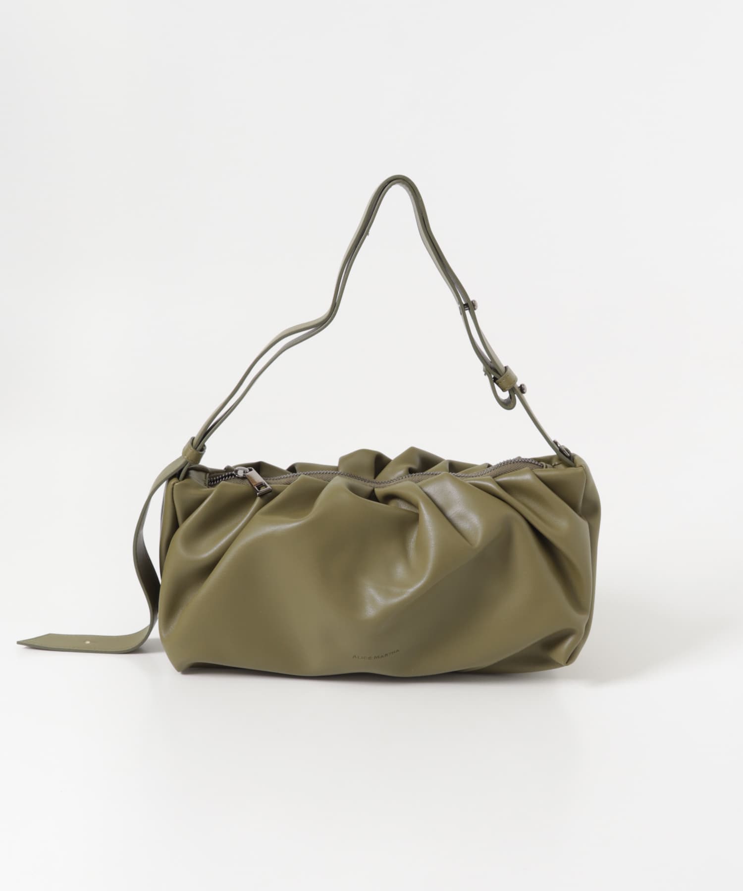 ALICE MARTHA　ERIN A OLIVE FREE