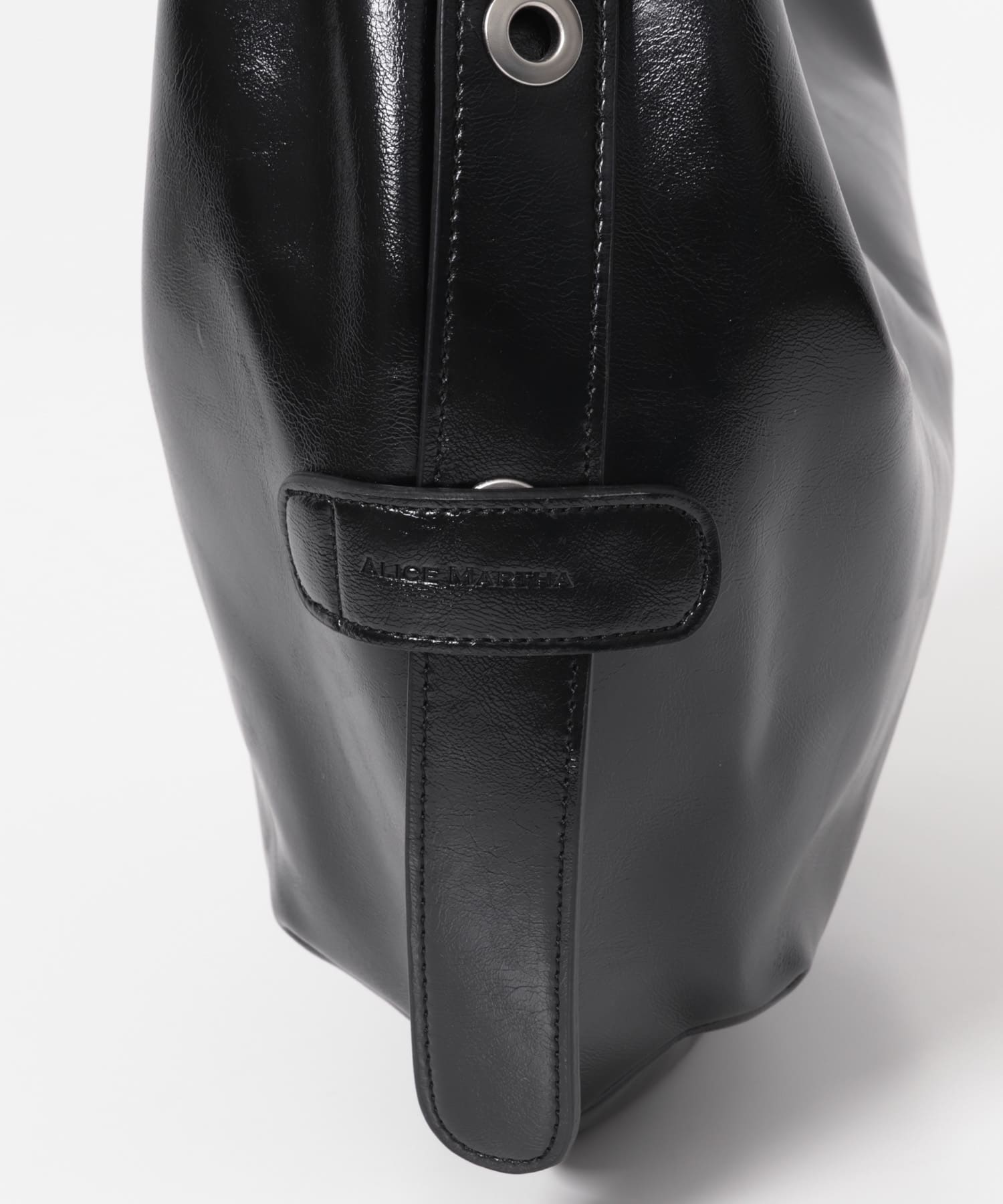 0 BLACK