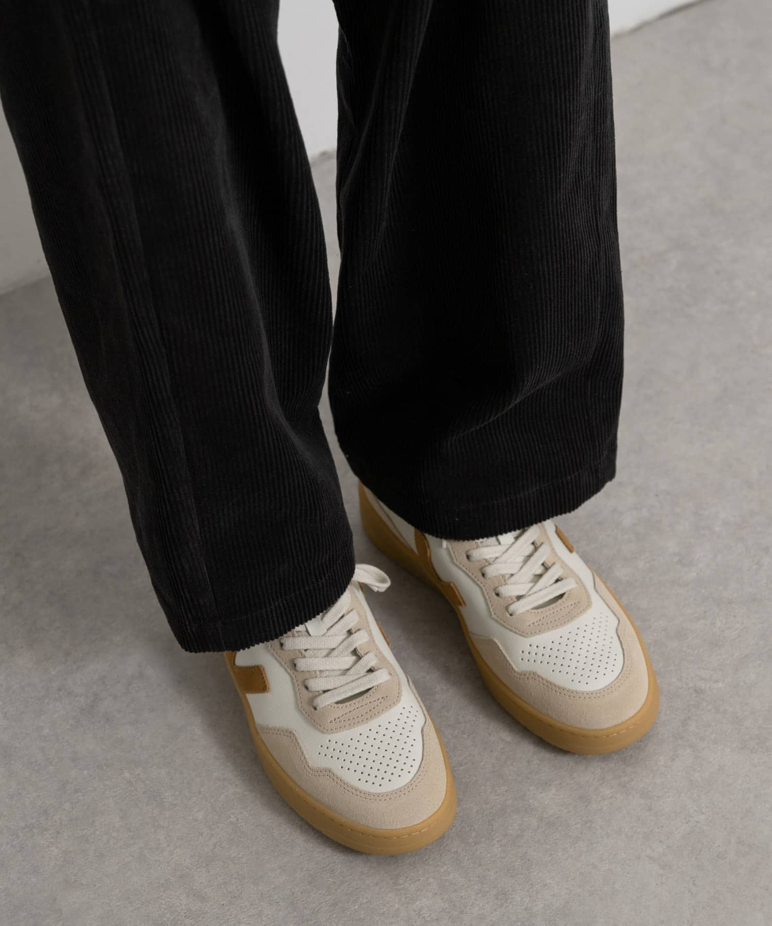 veja　V90 pure camel almond CAMEL 41
