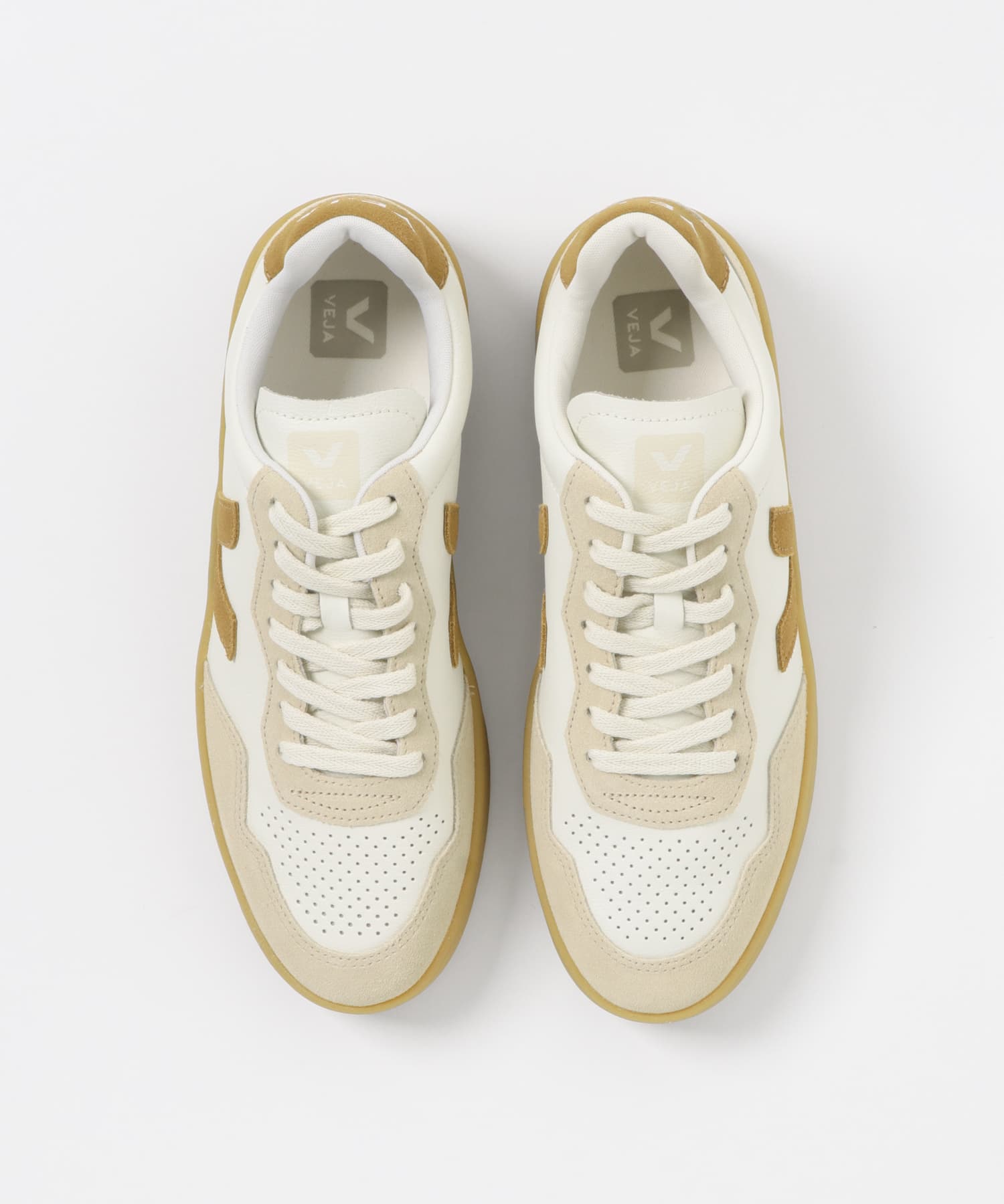 veja　V90 pure camel almond CAMEL 41