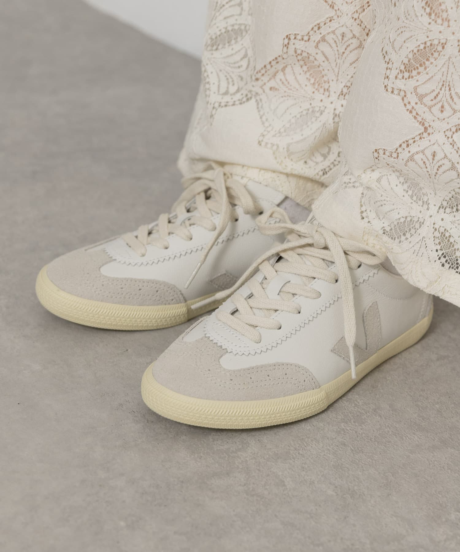 veja　VOLLEY-white natural