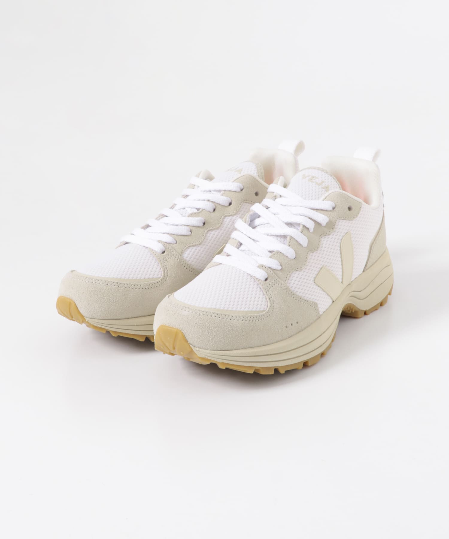 veja　VENTURI ll white pierre