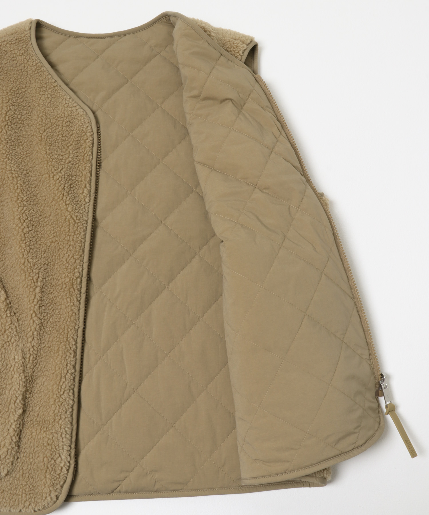 AIGLE　インサレーション リバーシブルベスト ESPRESSO 36