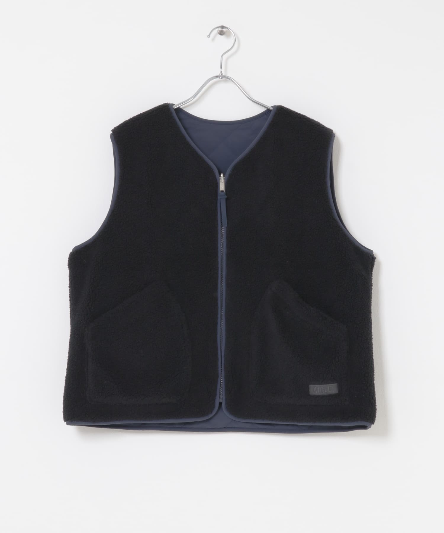 AIGLE　インサレーション リバーシブルベスト