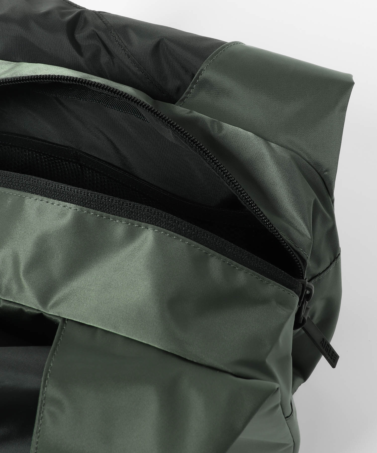 AIGLE　アーバン ショルダーバッグ URBAN one