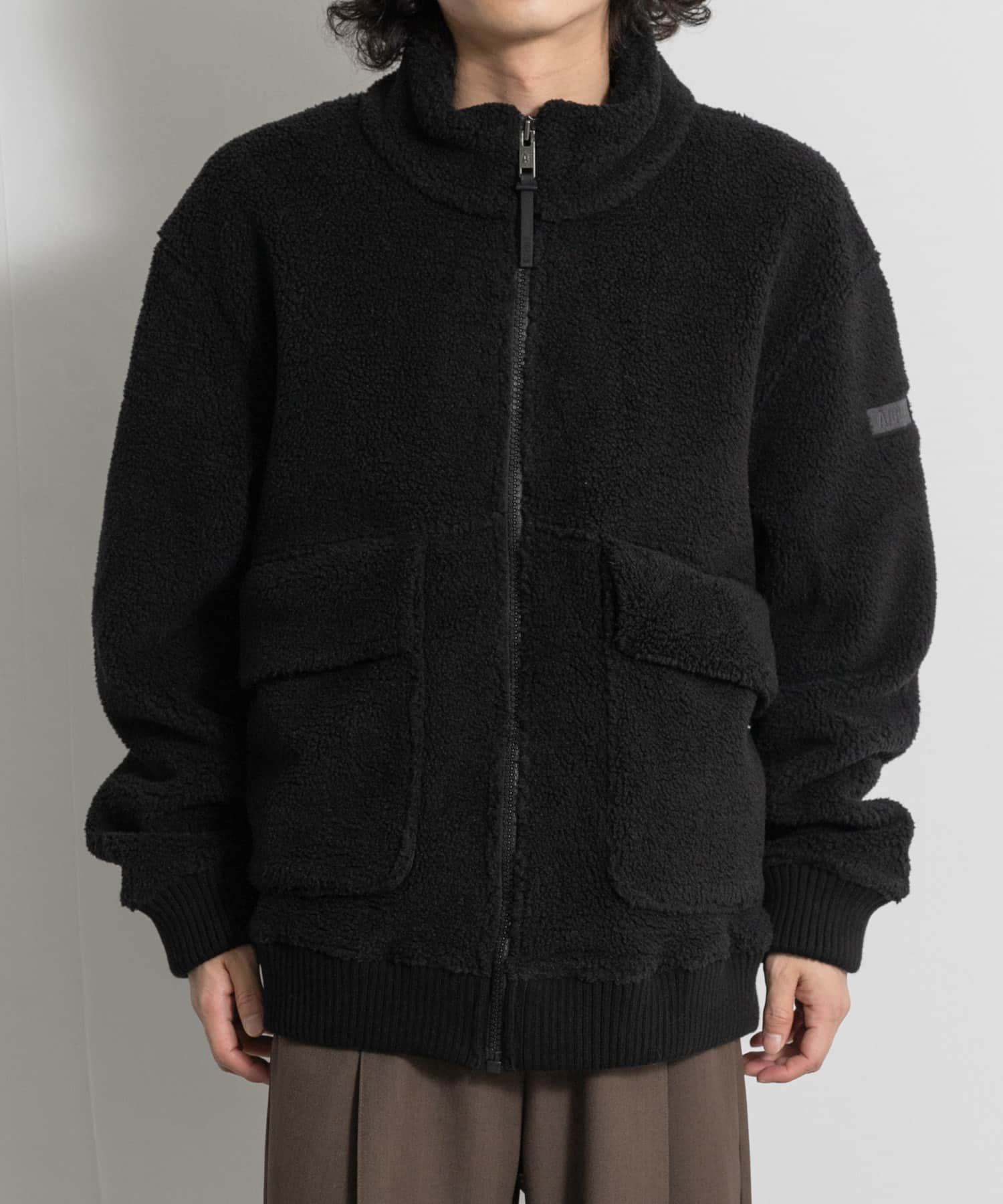 AIGLE　ジップアップ シェルパフリース