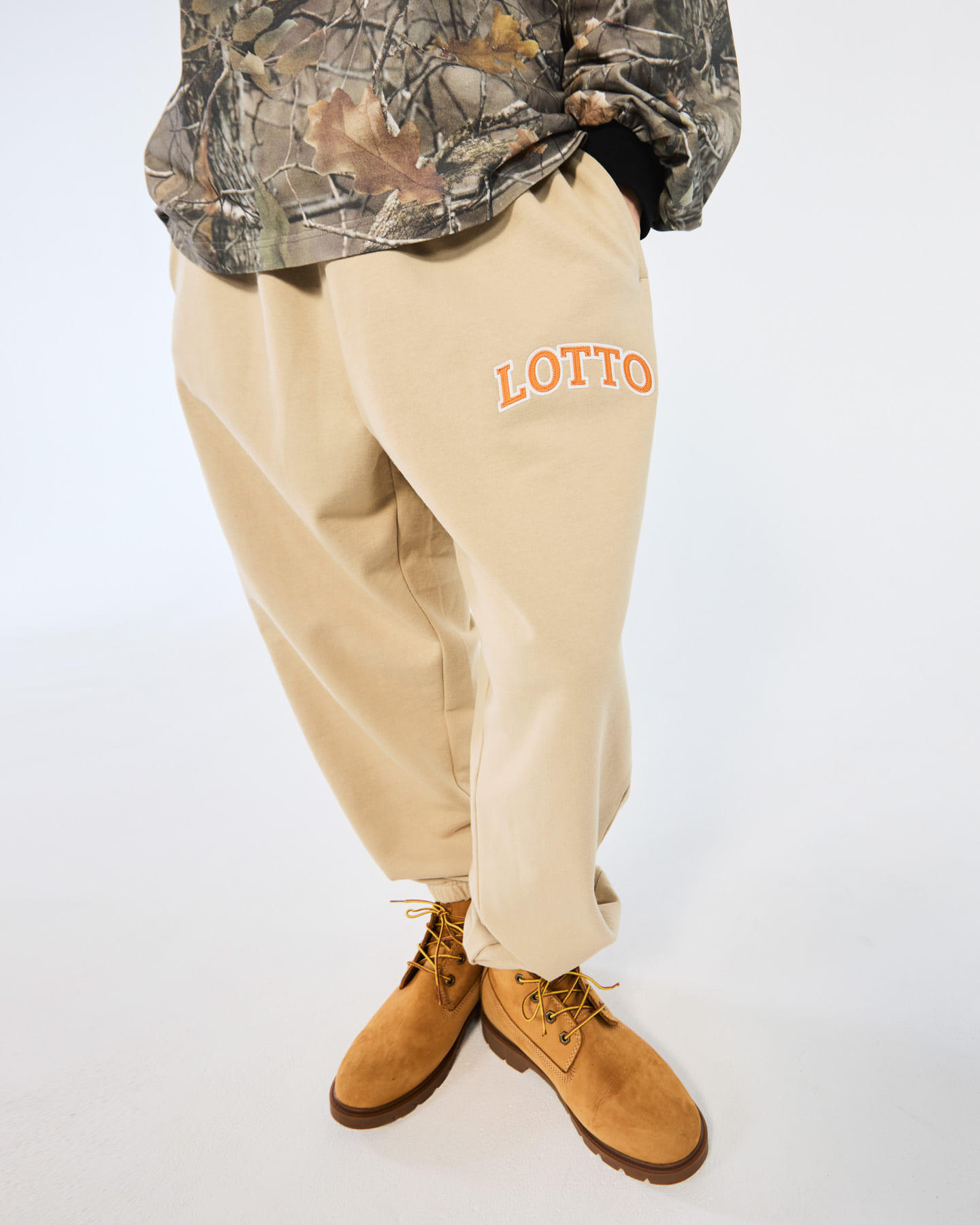LOTTO　ARCH LOGO SWEAT PANTS BEIGE M