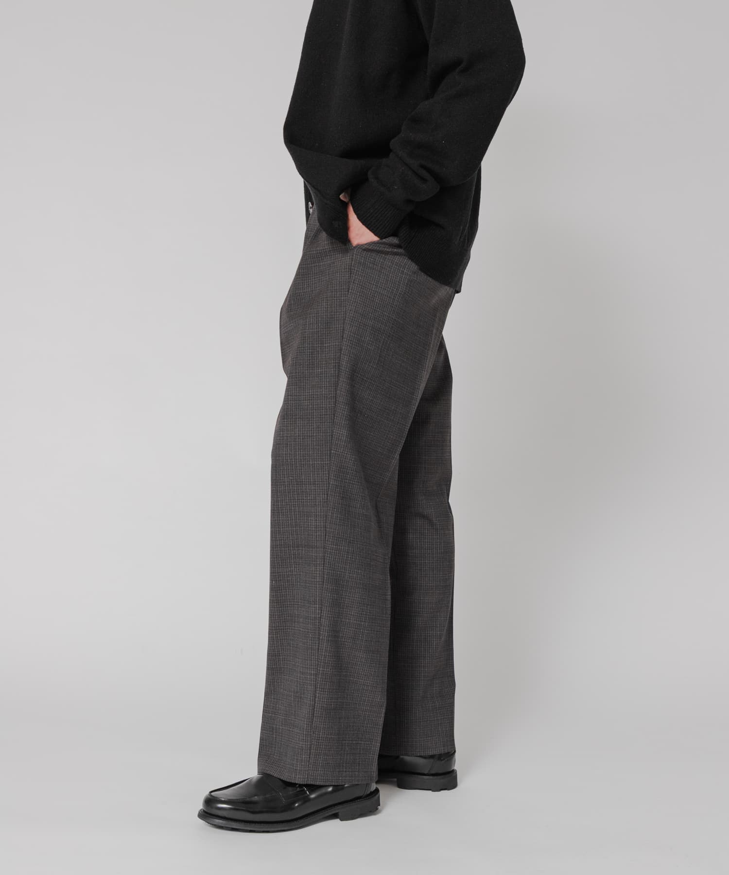 身長：178cm サイズ：32