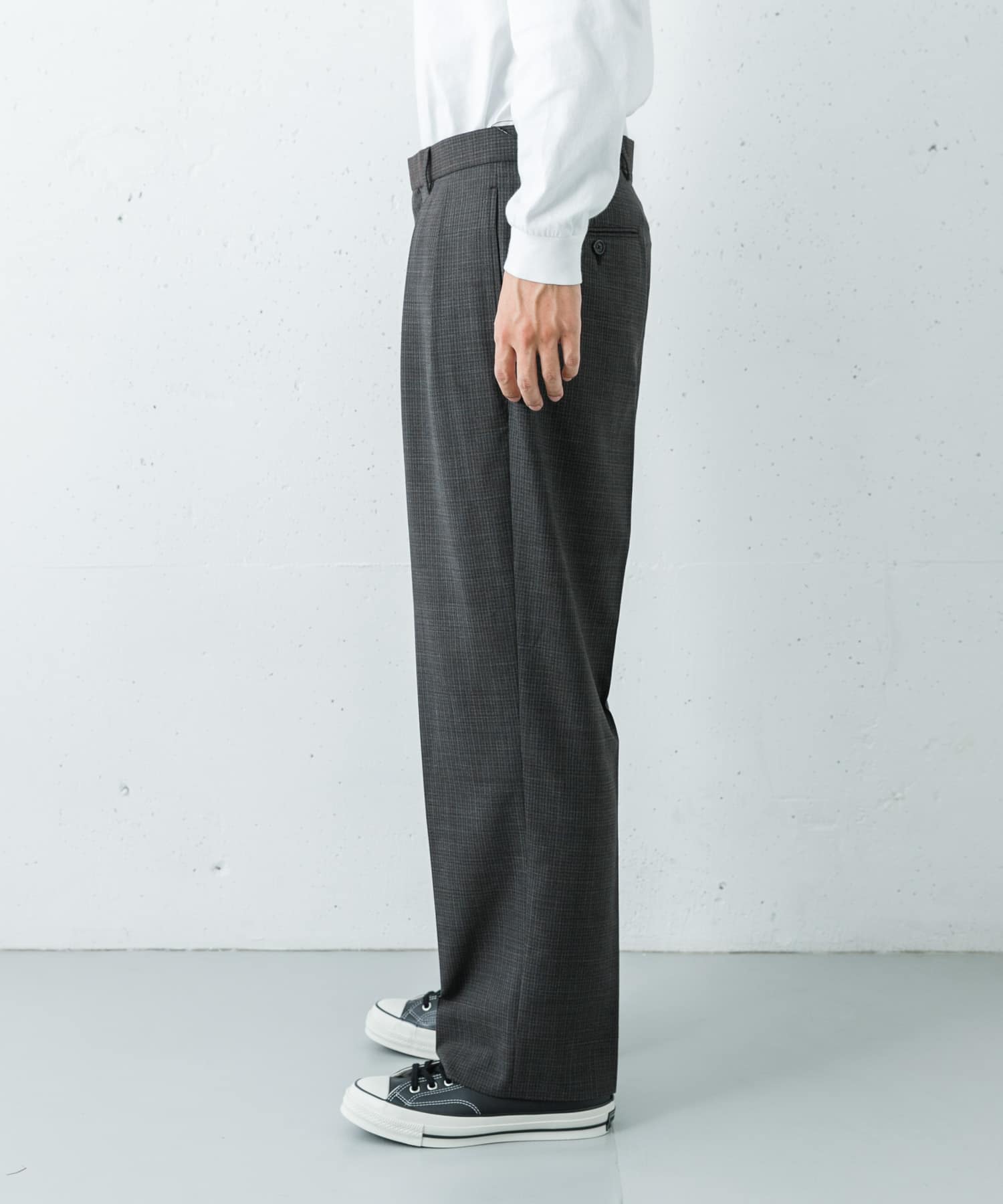 身長：185cm サイズ：32