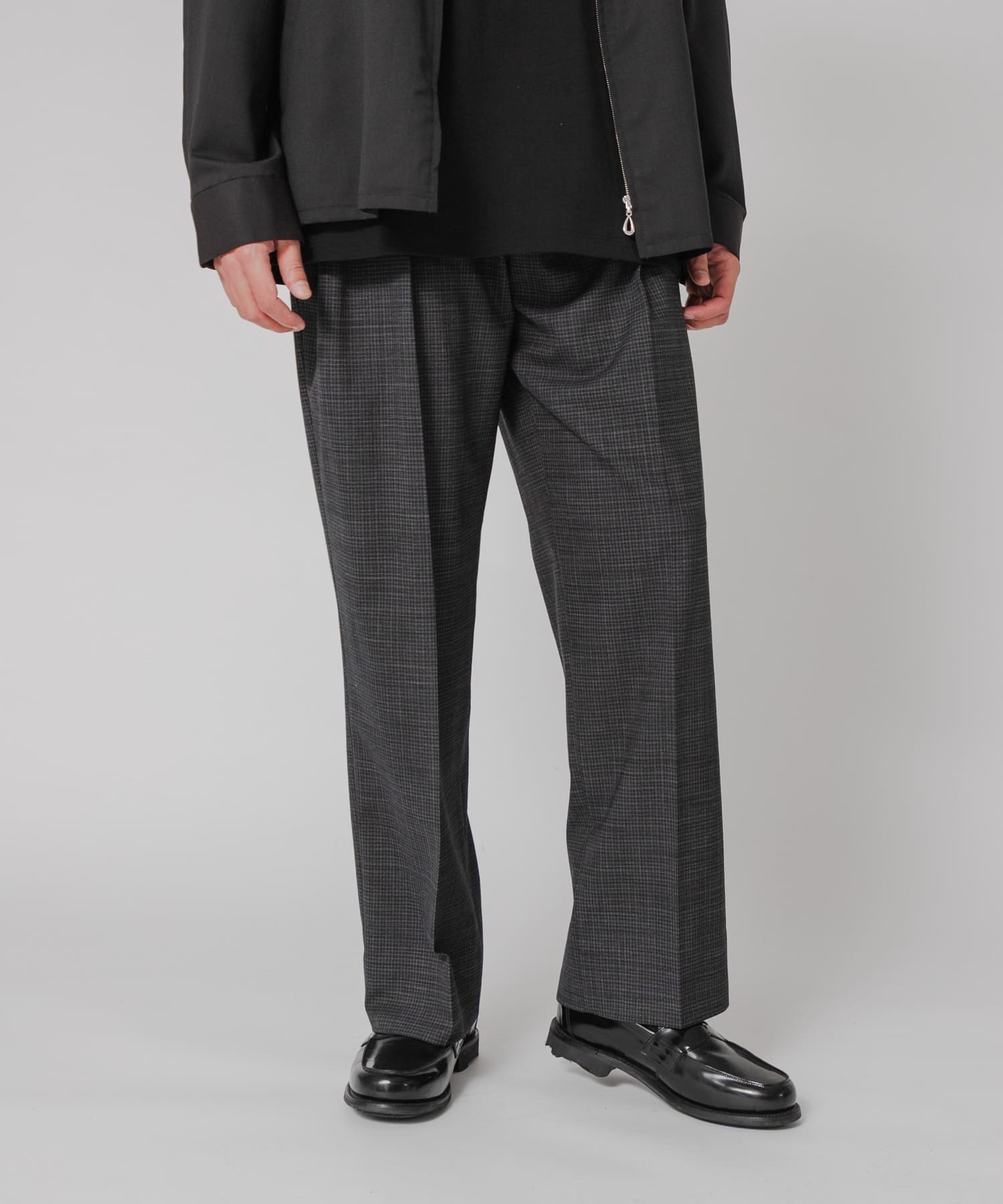 身長：178cm サイズ：32