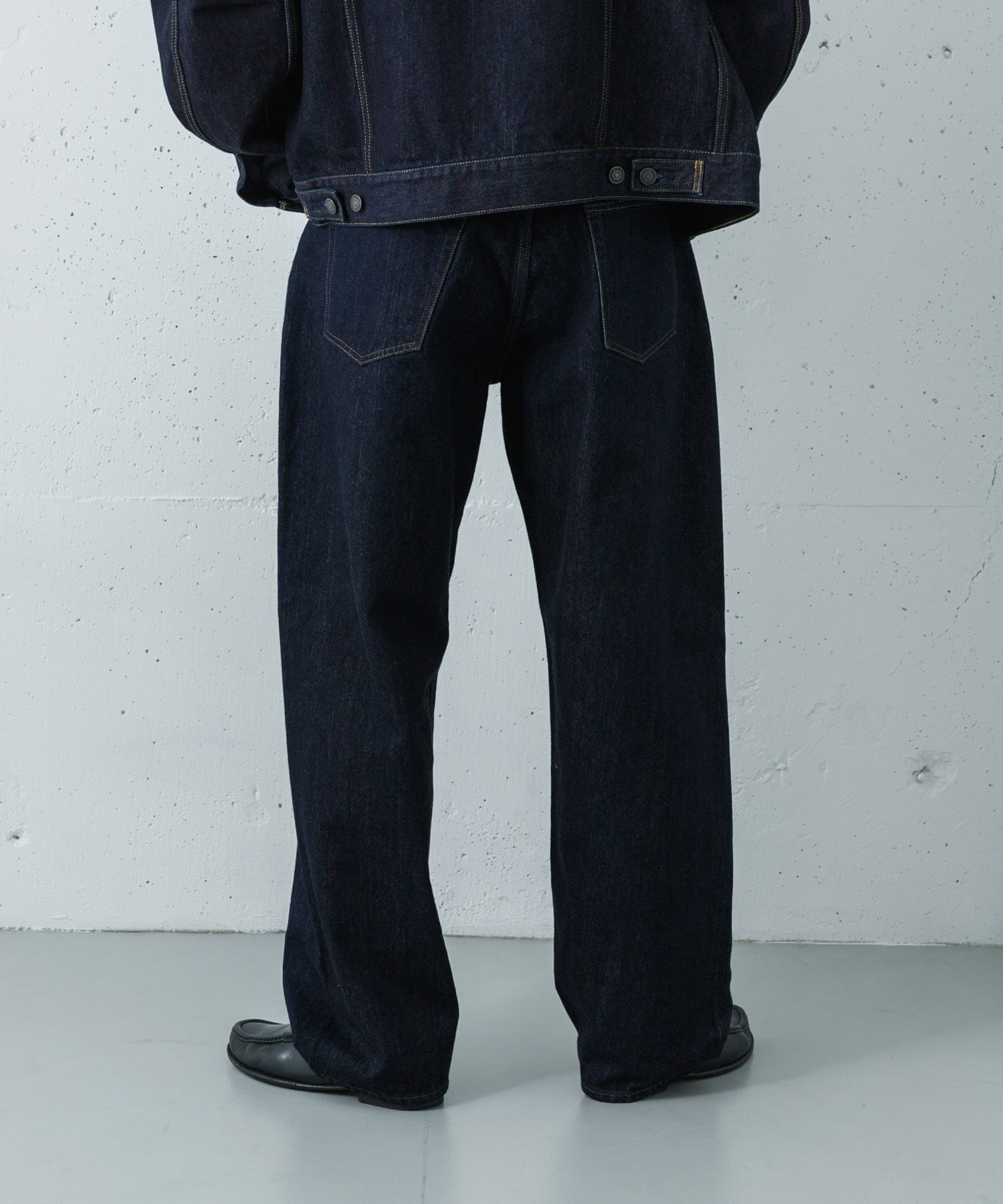 DARK NAVY