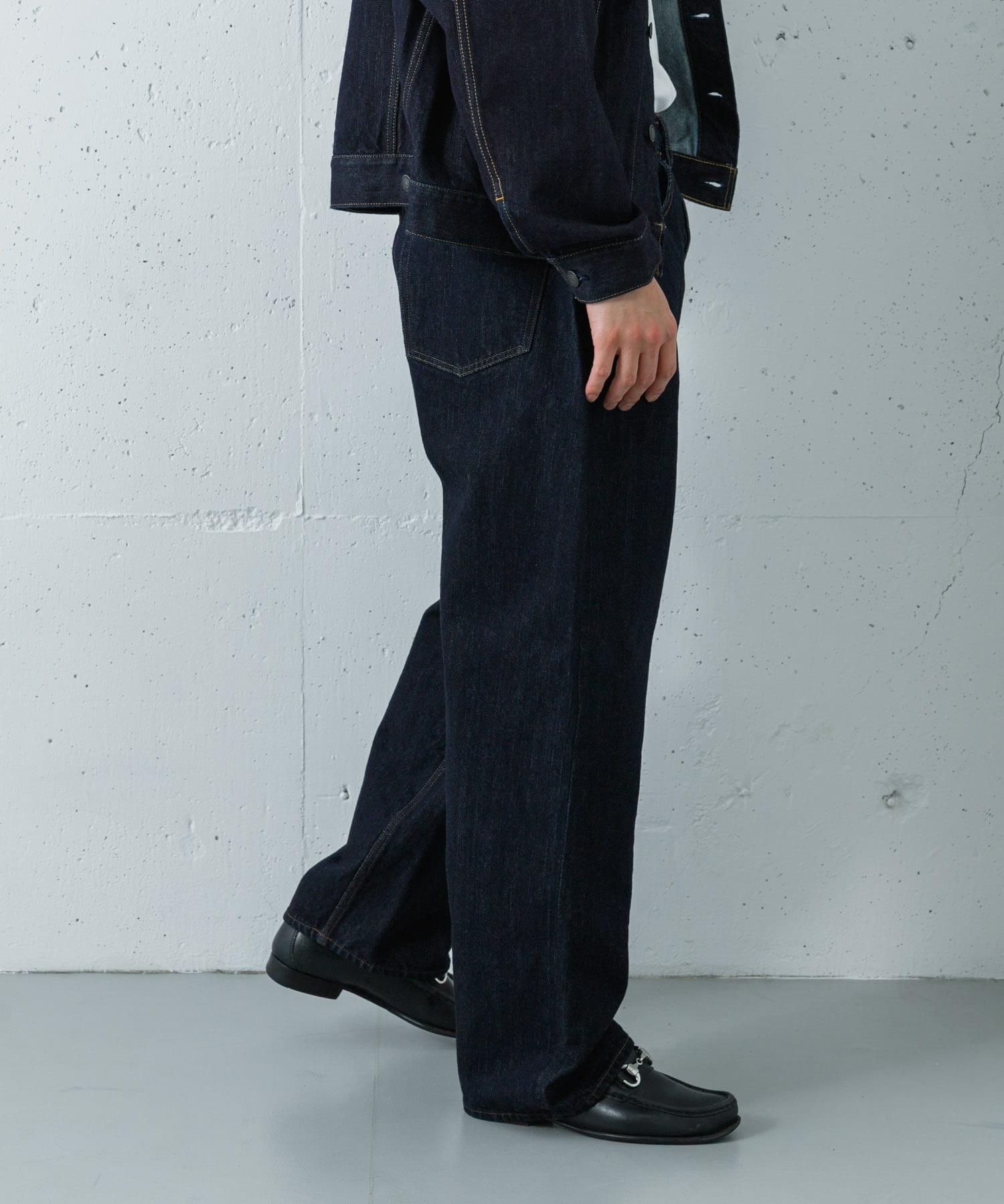 DARK NAVY