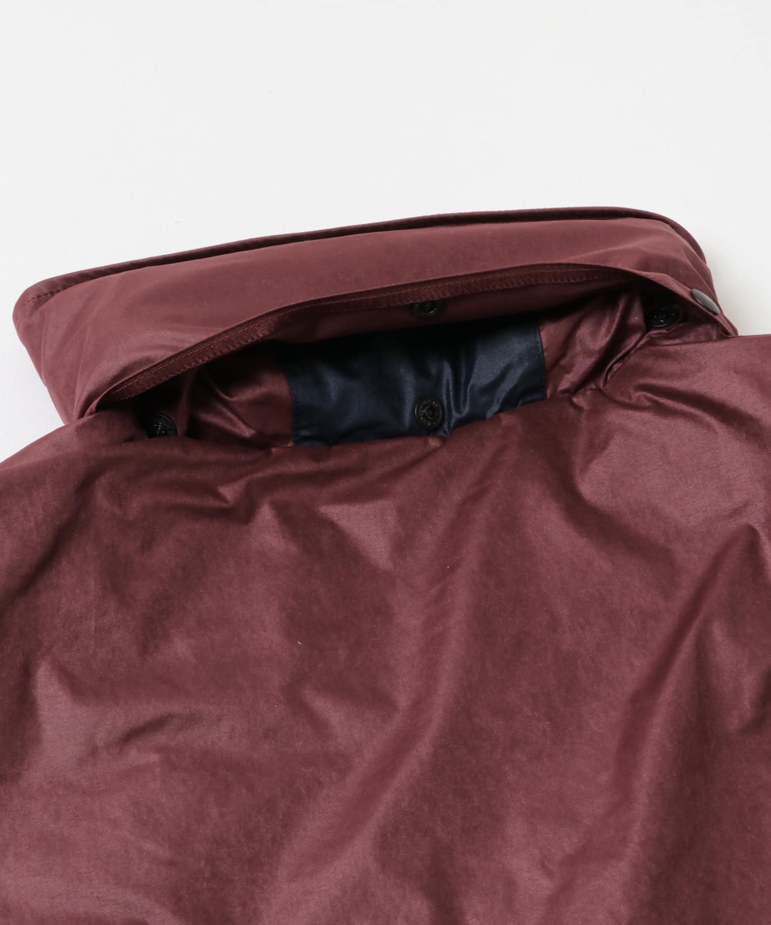 The DUFFER N NEPHEWS　HOODED WIND BREAKER WAX WINE/NAVY M