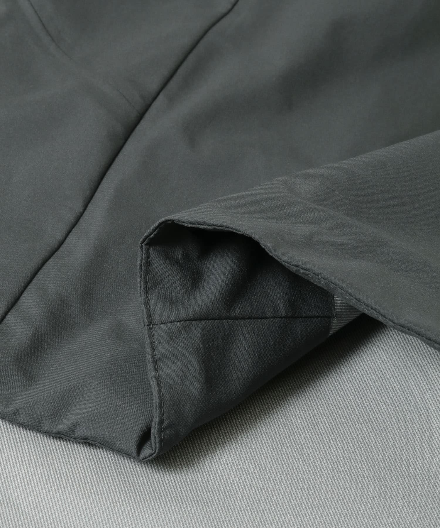 『別注』DESCENTE ALLTERRAIN×URBAN RESEARCH　CREAS GRAPHITE M