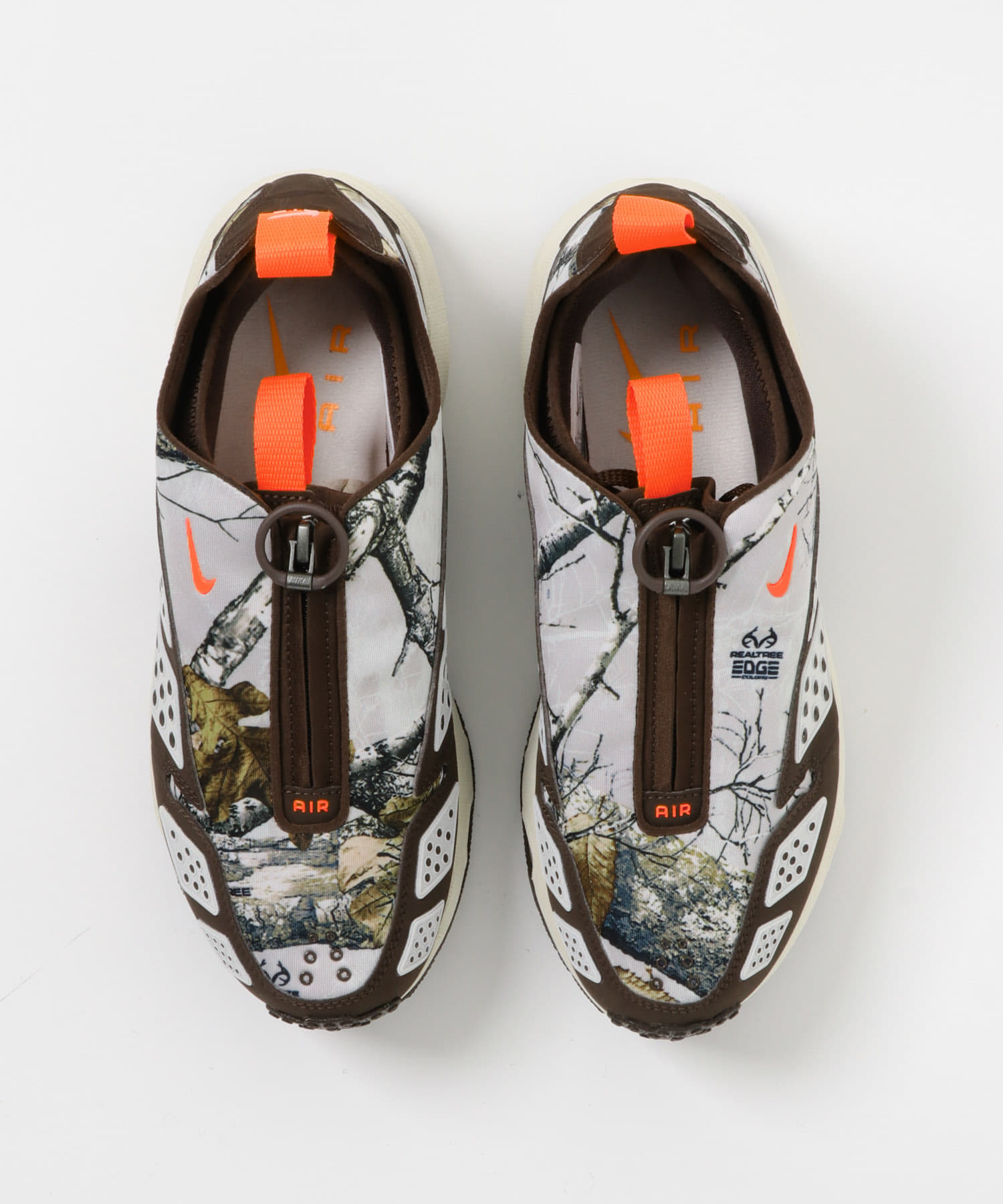 NIKE　エア マックス SNDR LT OREWOOD 23.5