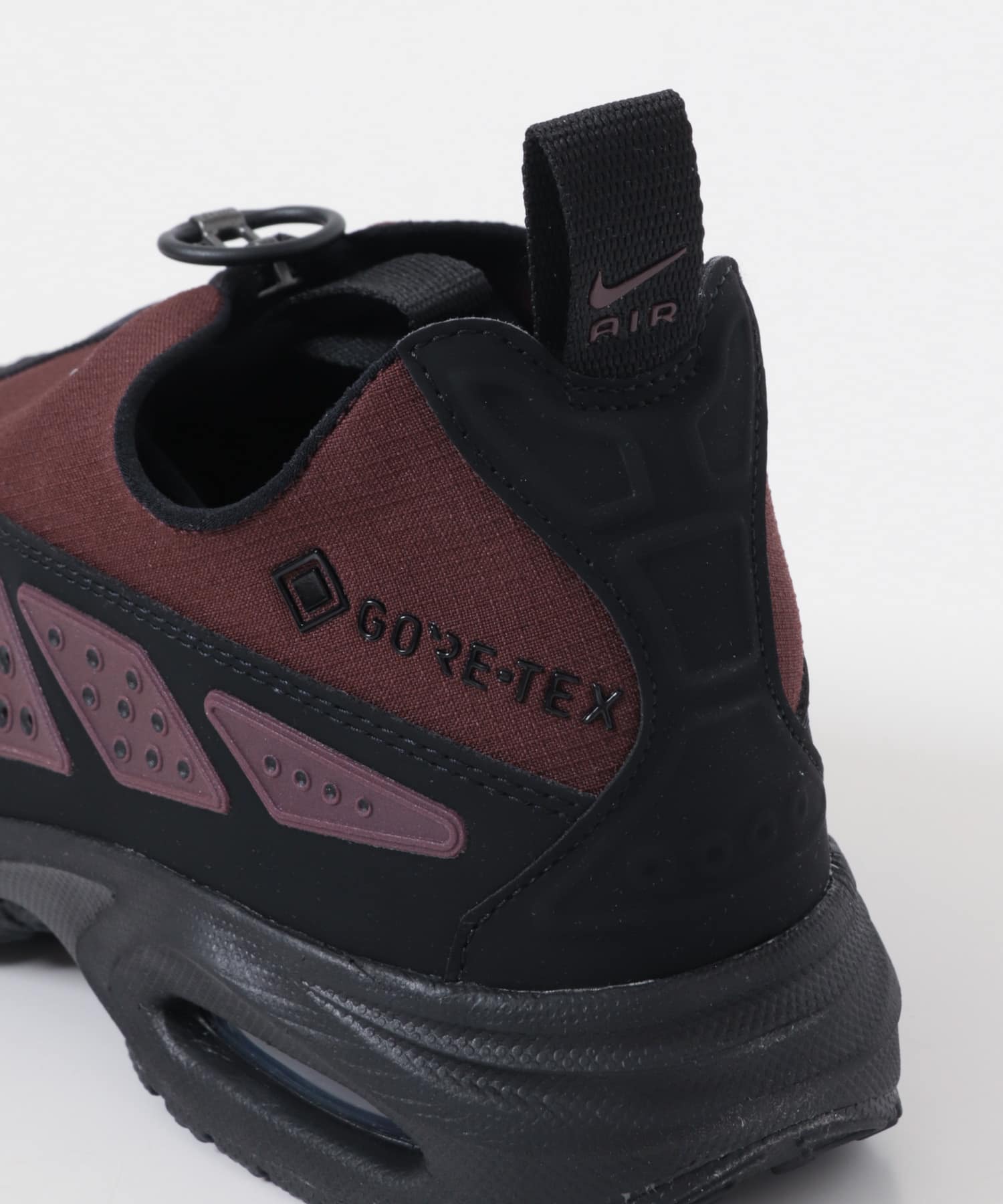 NIKE　エア マックス SNDR GTX BURGUNDY 23.5