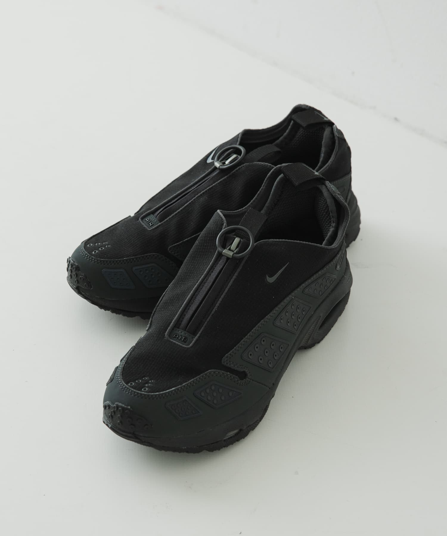 NIKE　エア マックス SNDR GTX