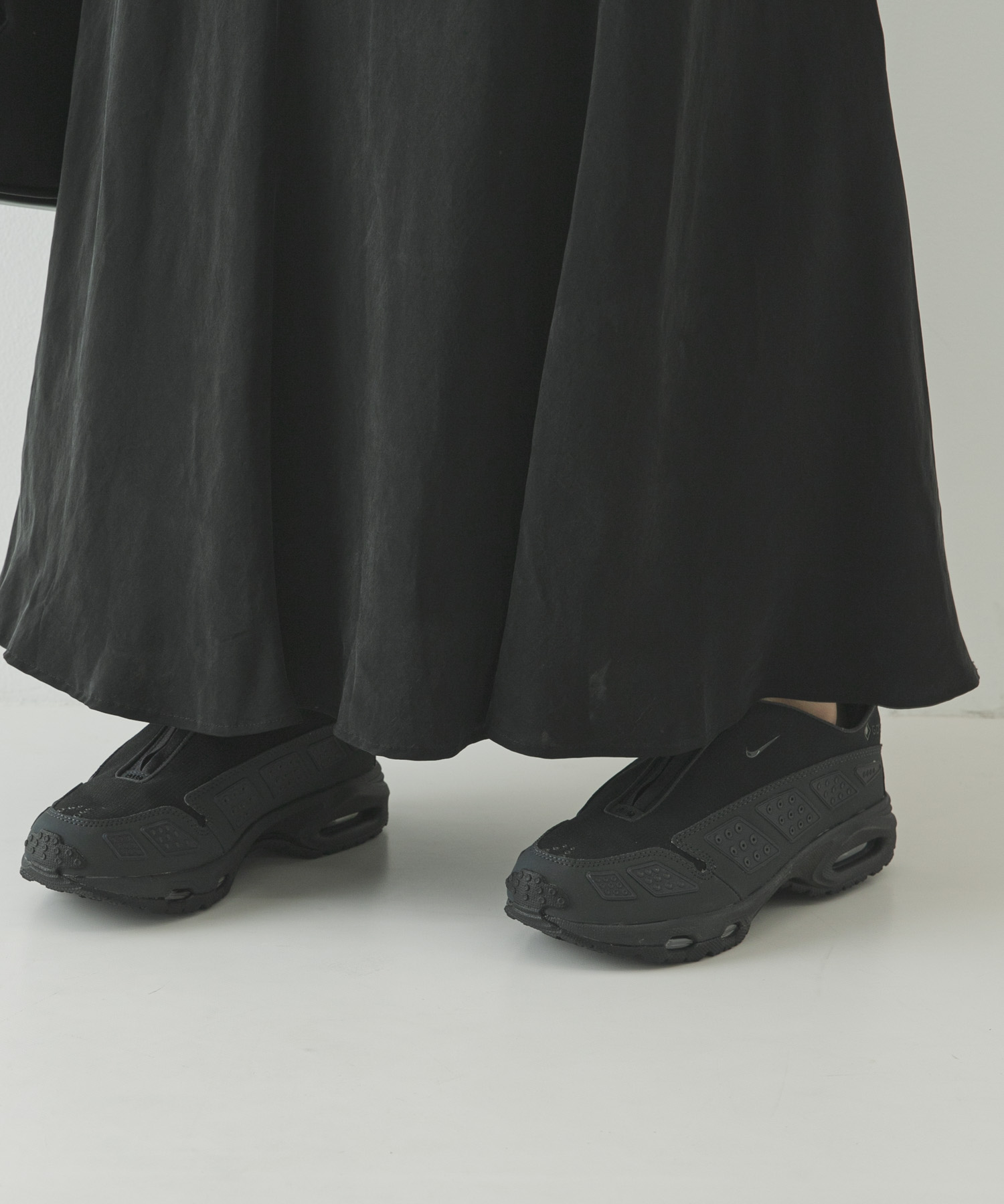 NIKE　エア マックス SNDR GTX
